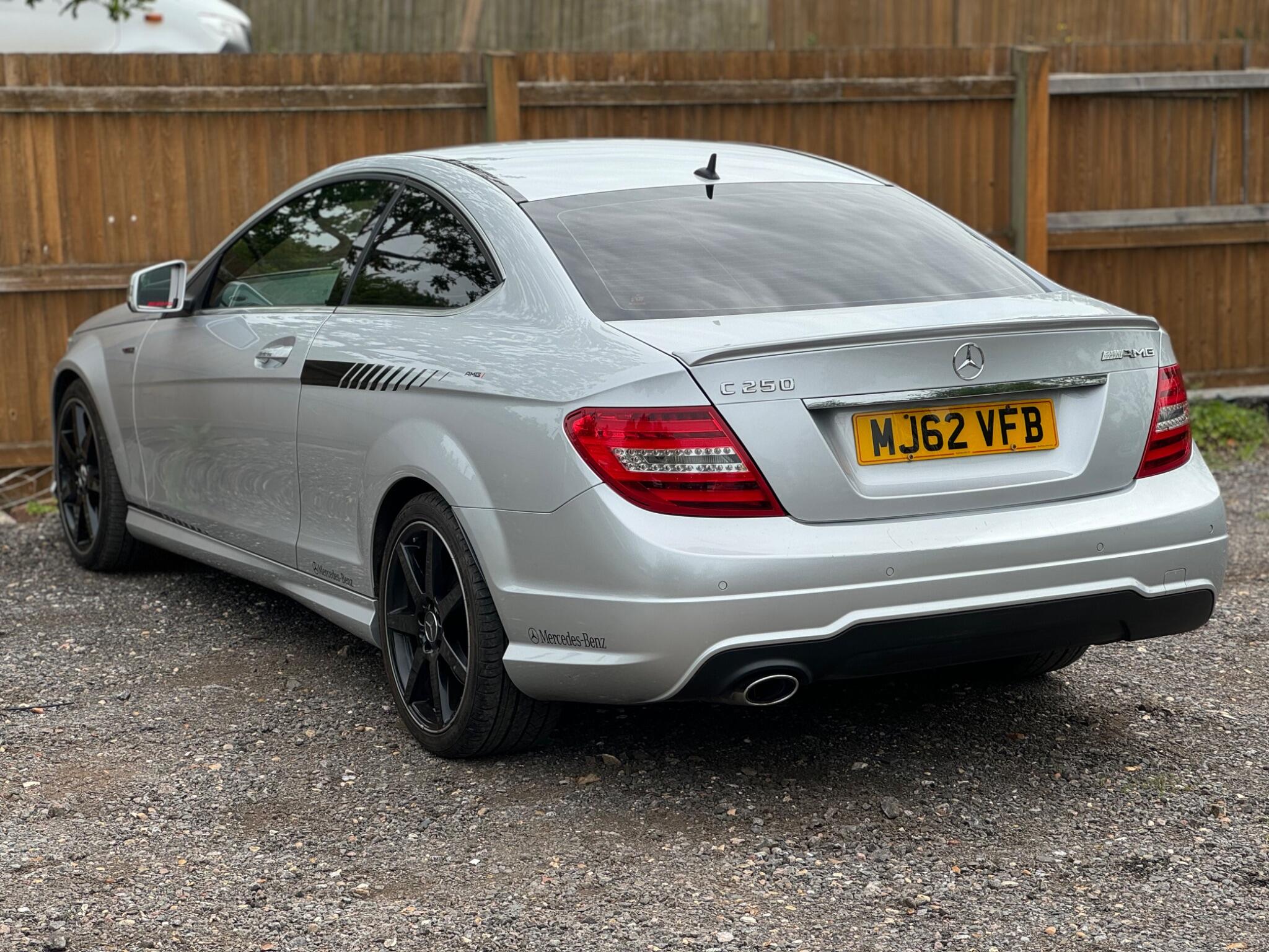 Mercedes-Benz C-Class view 8