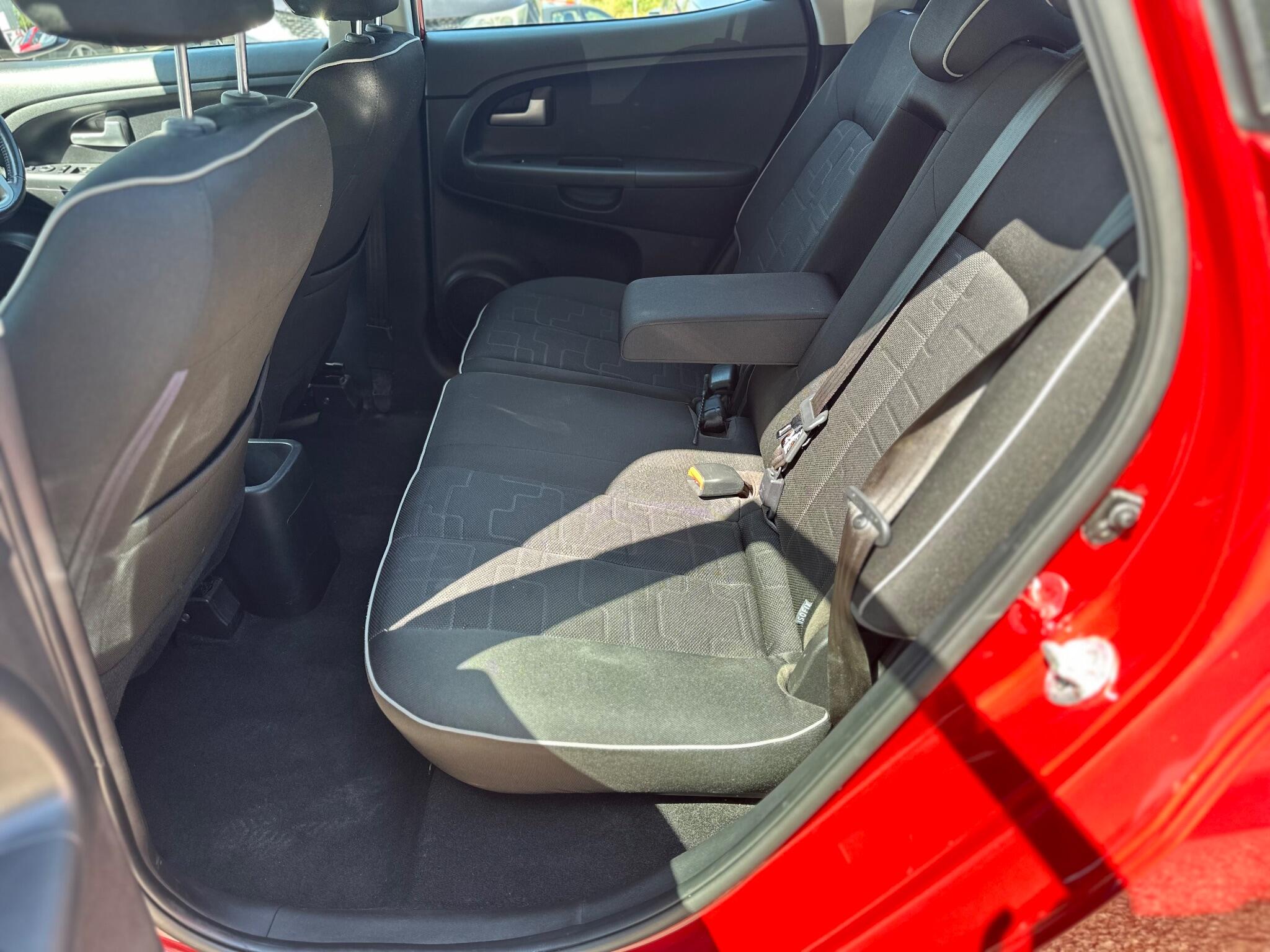 Kia Venga view 48