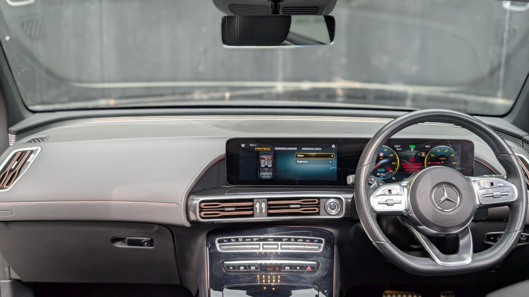 Mercedes-Benz EQC view 10