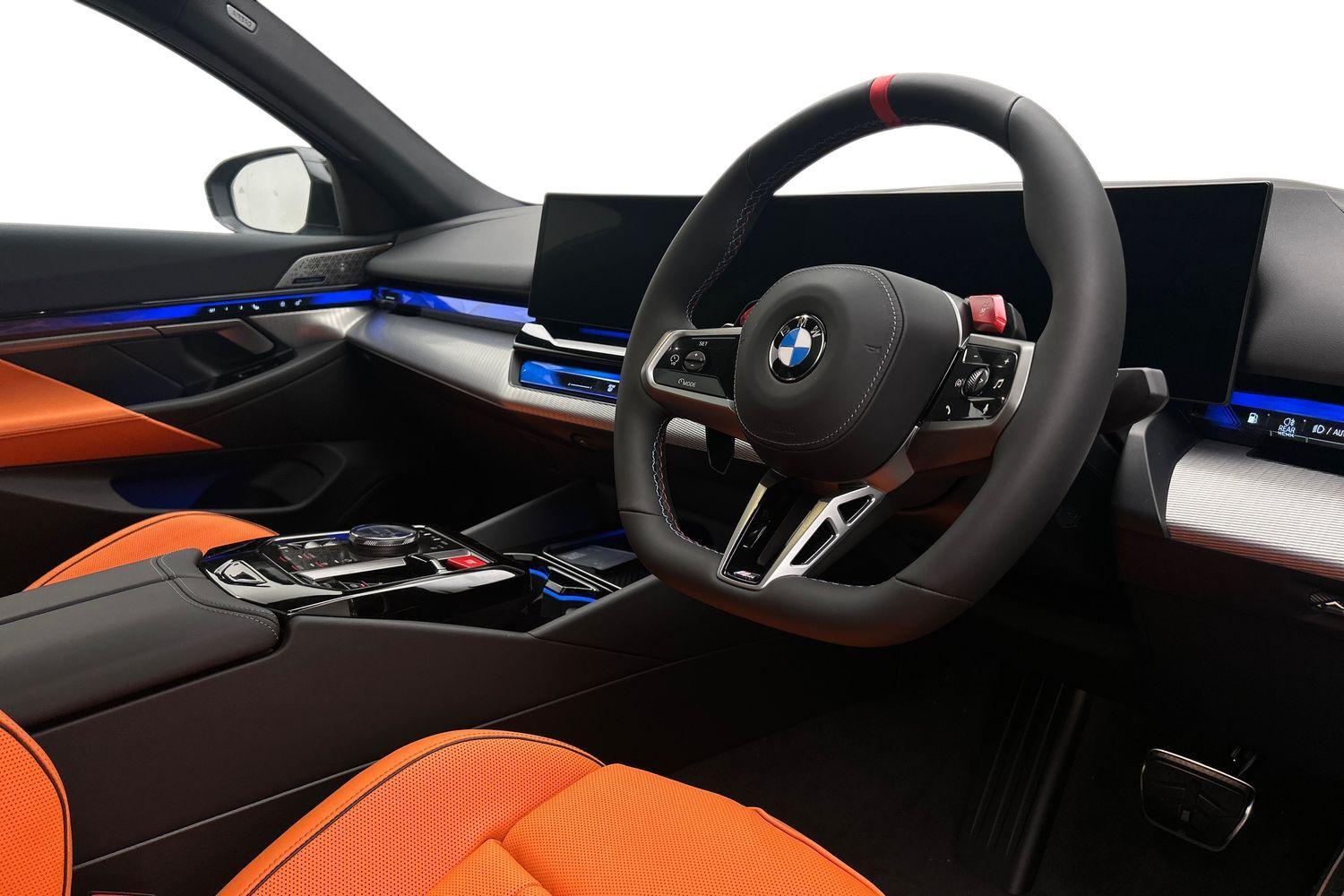 BMW M5 view 6