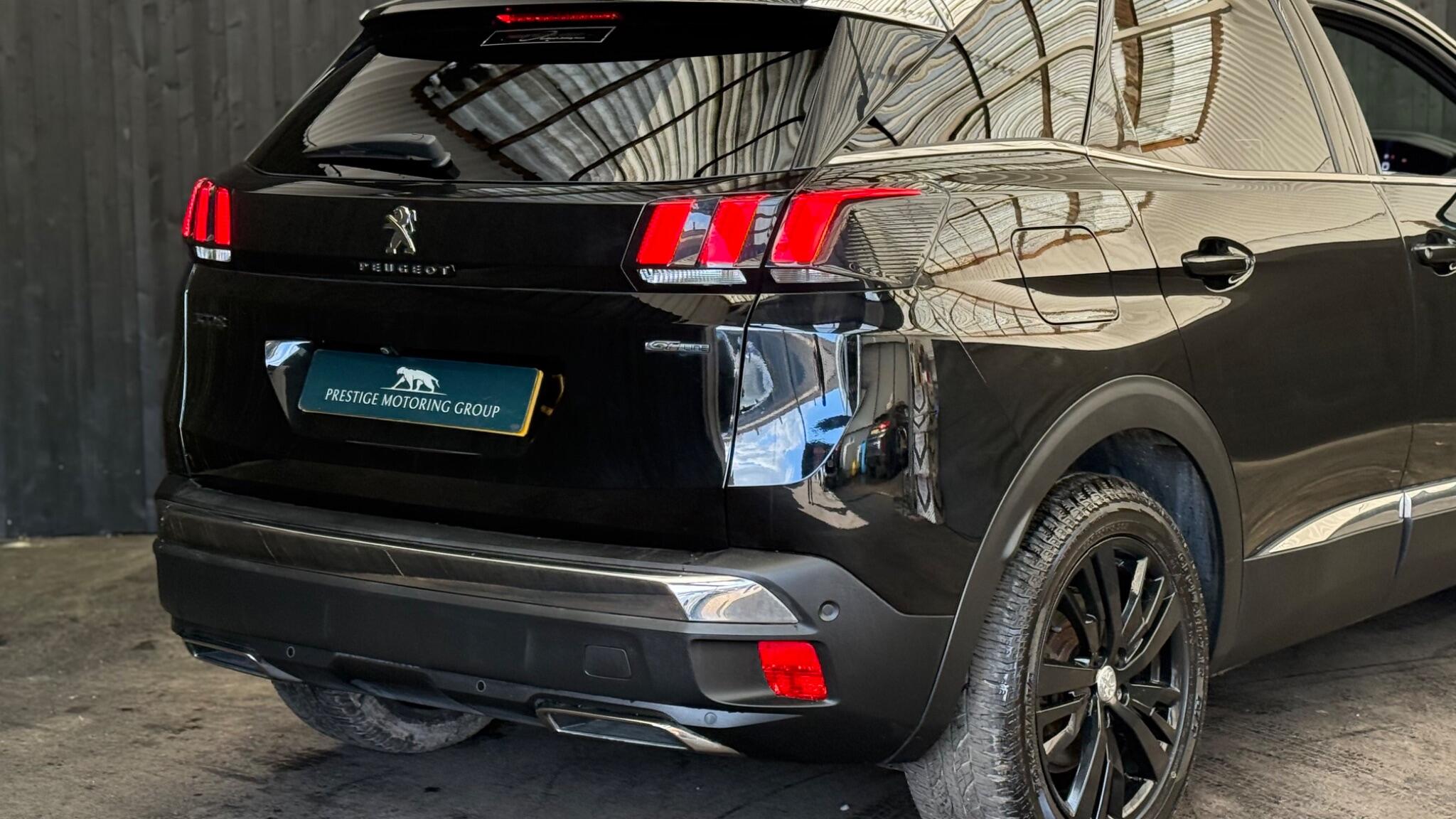 Peugeot 3008 view 13