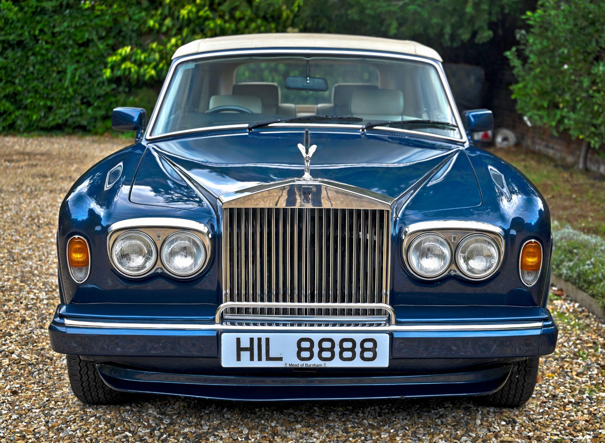 Rolls-Royce Corniche view 3