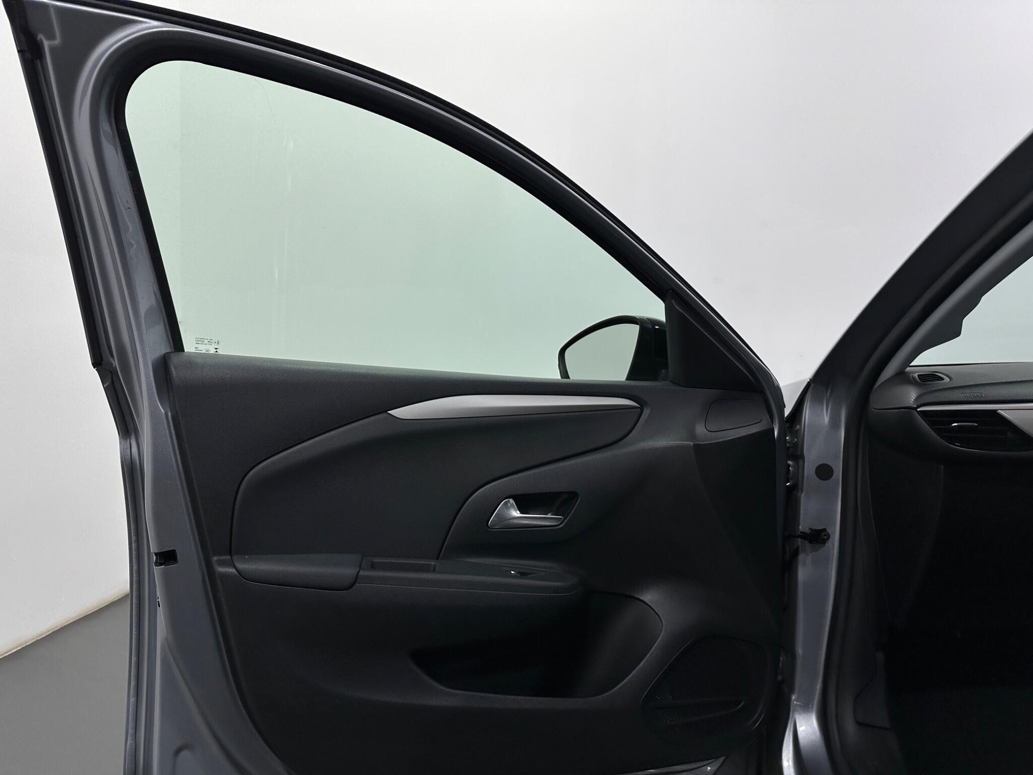 Vauxhall Corsa view 32