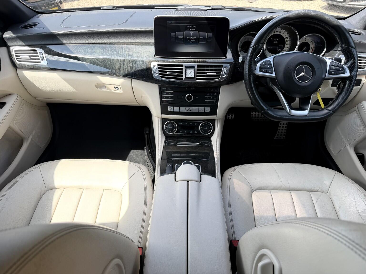 Mercedes-Benz CLS view 15