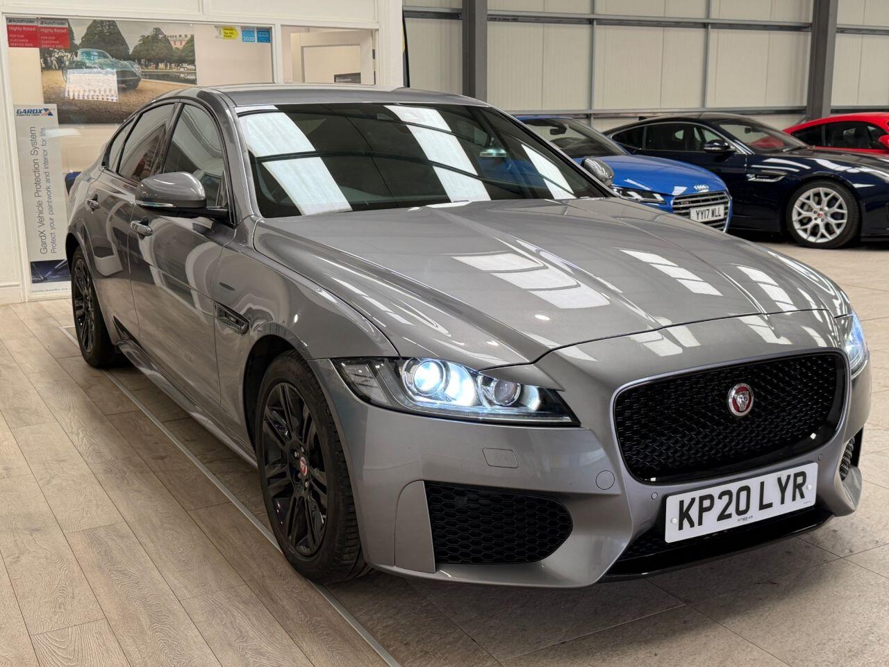 Jaguar XF view 12