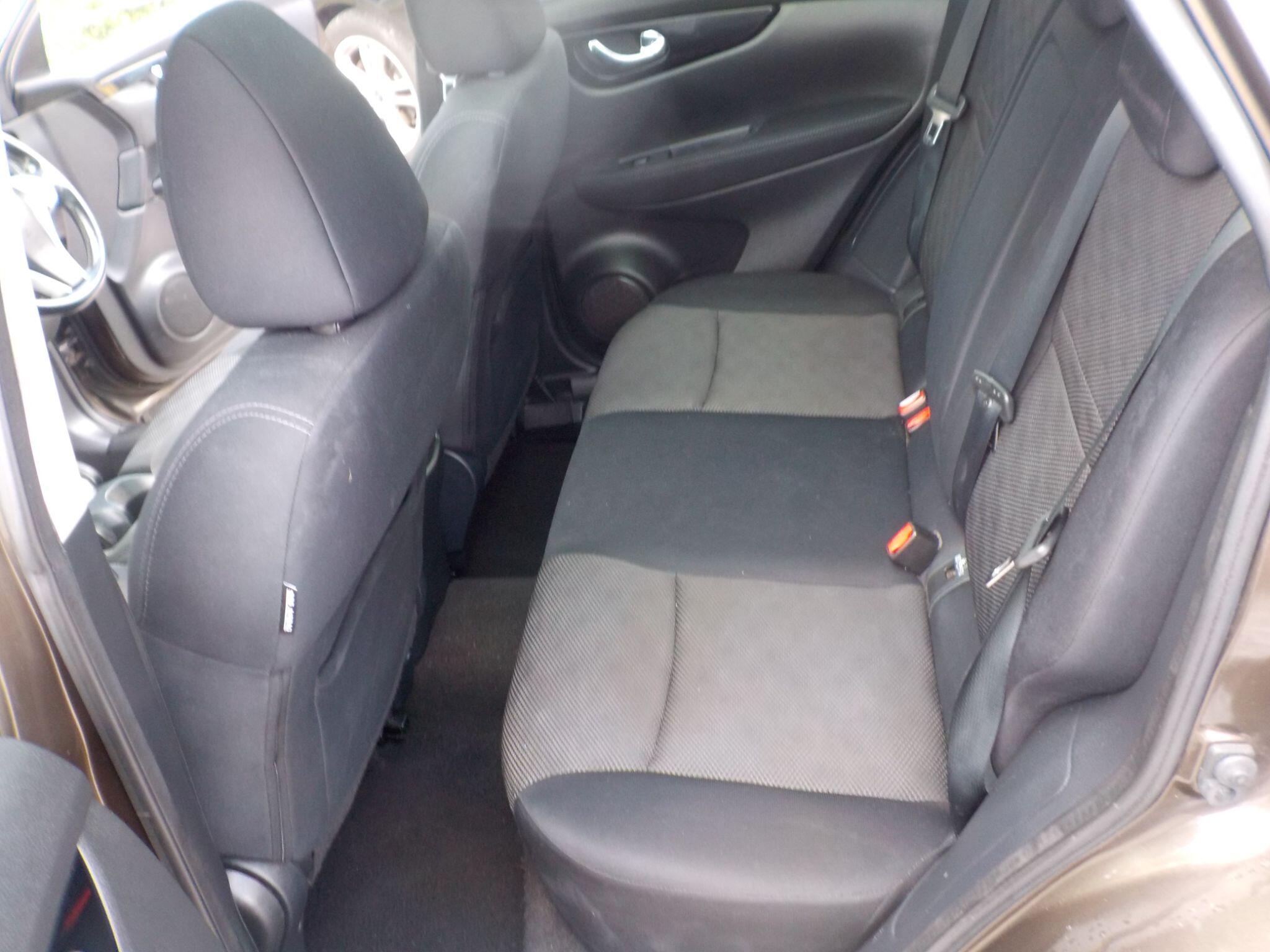 Nissan Qashqai 1.5 dCi n-tec+ 2WD Euro 5 (s/s) 5dr