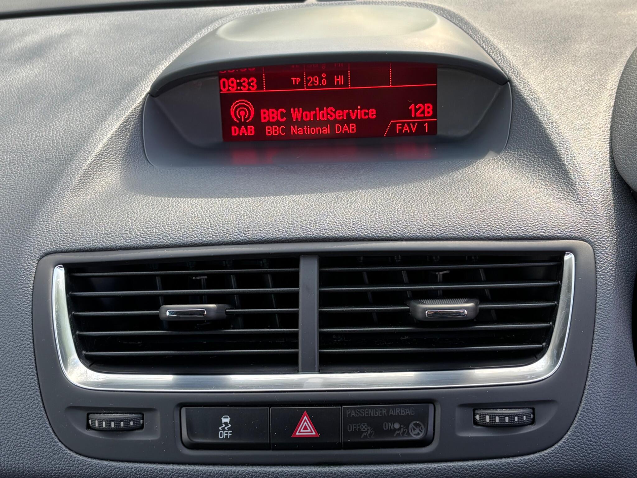 Vauxhall Mokka view 22