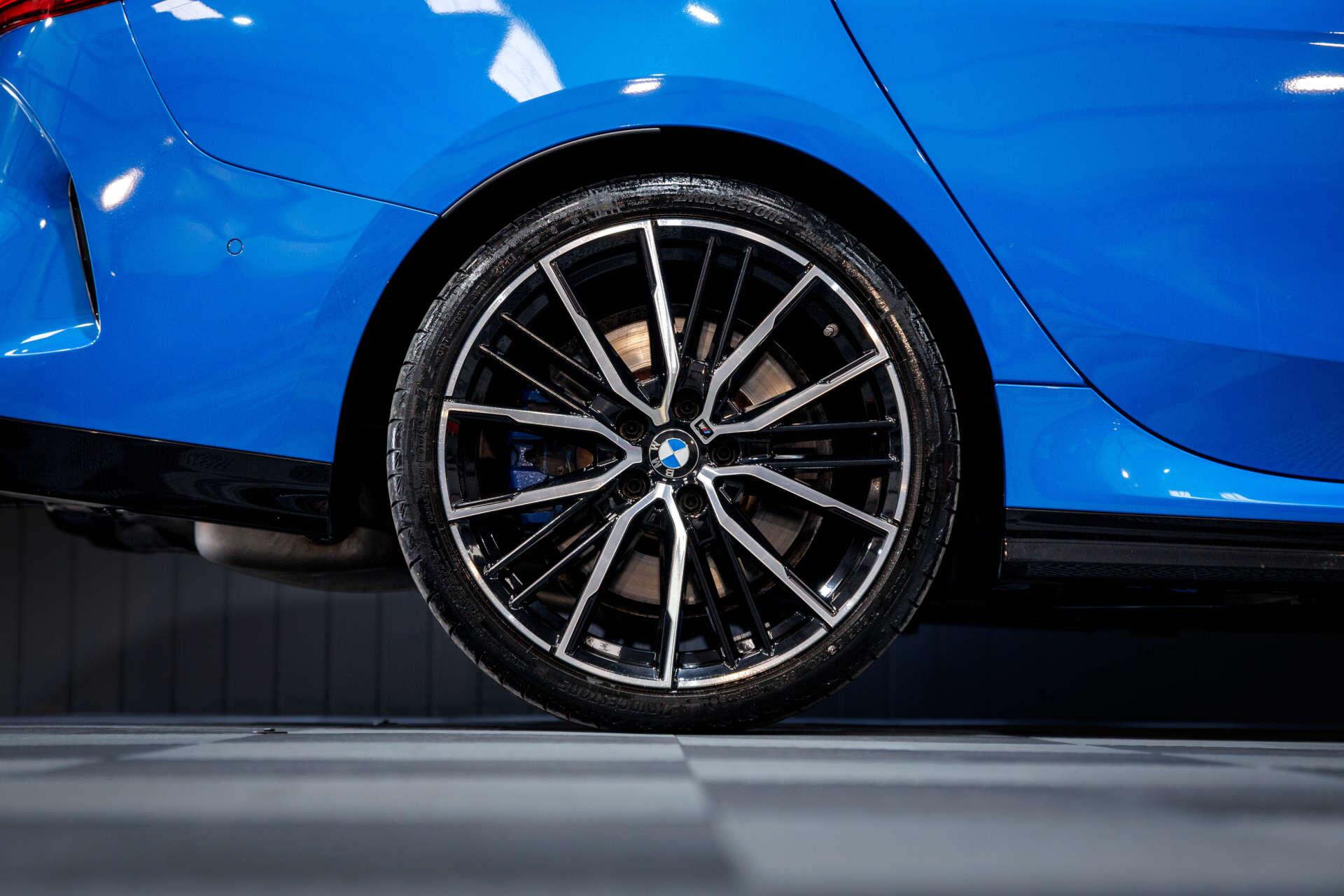 BMW 2 Series view 7