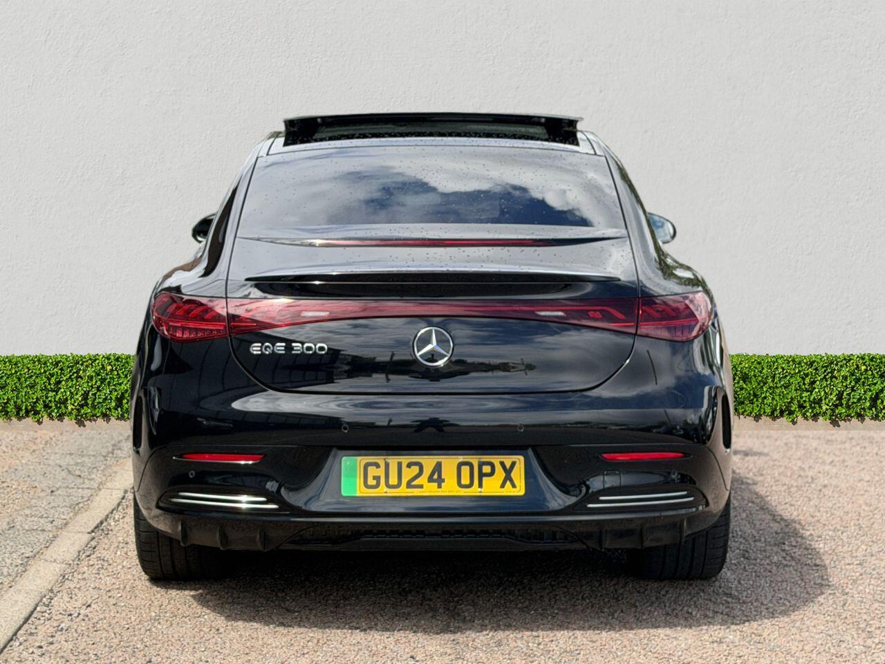 Mercedes-Benz 300 view 6