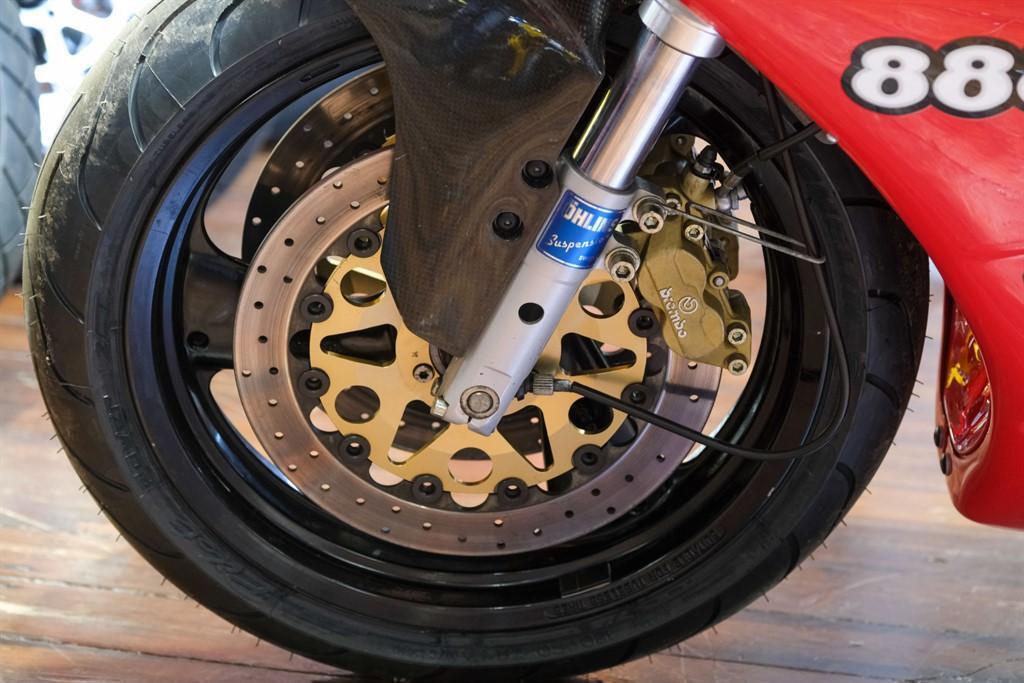 Ducati 888 view 14