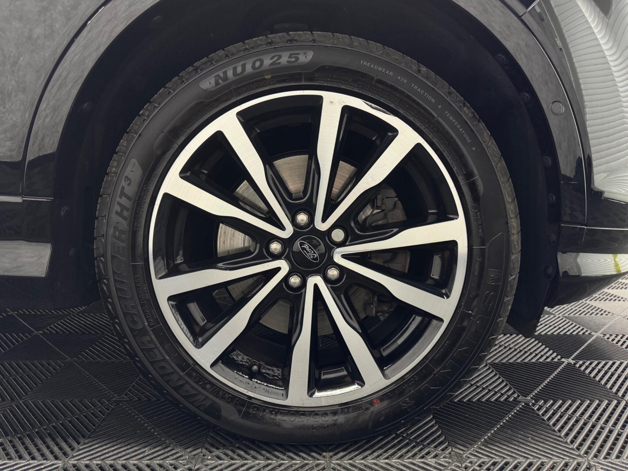 Ford Kuga view 31
