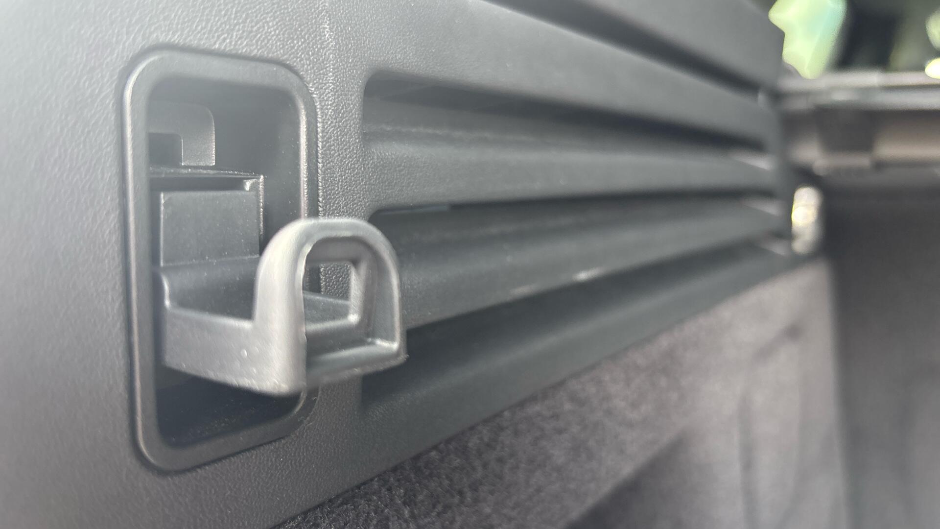 Land Rover Range Rover Sport view 26