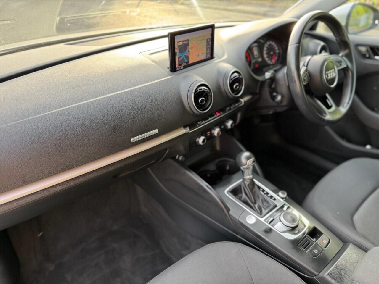 Audi A3 view 24