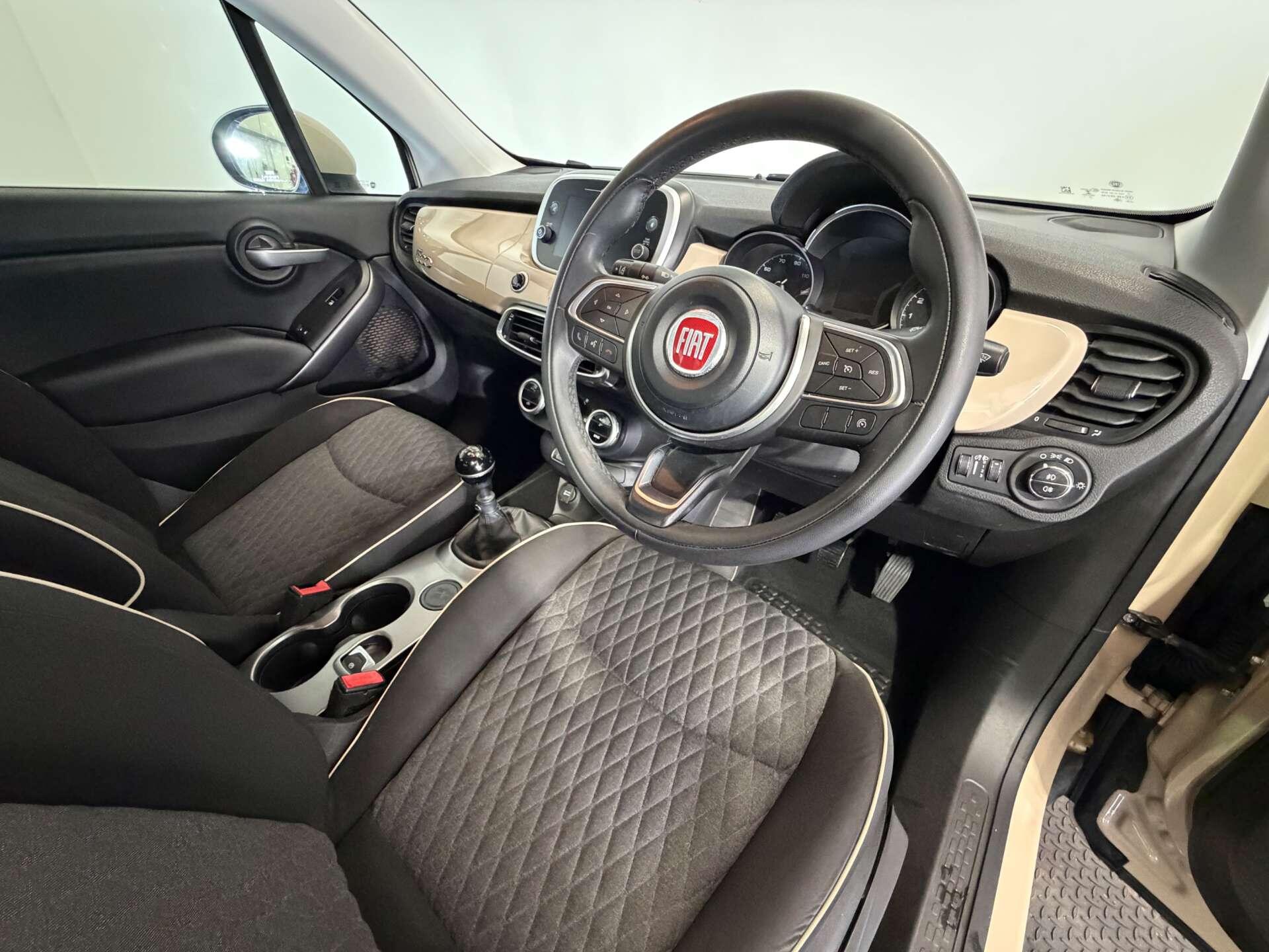 Fiat 500x view 12