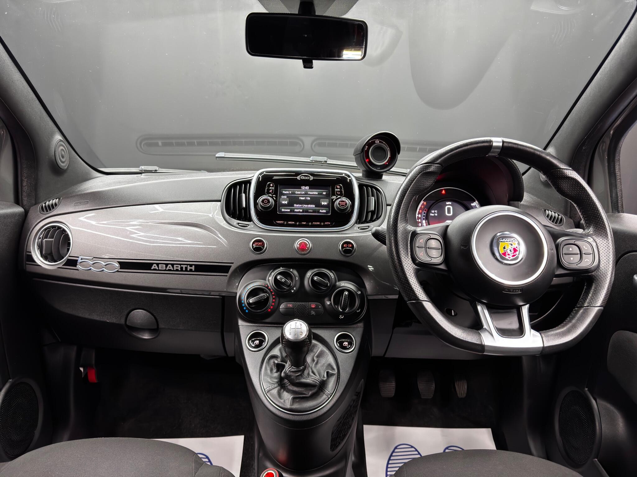 Abarth 595 view 10