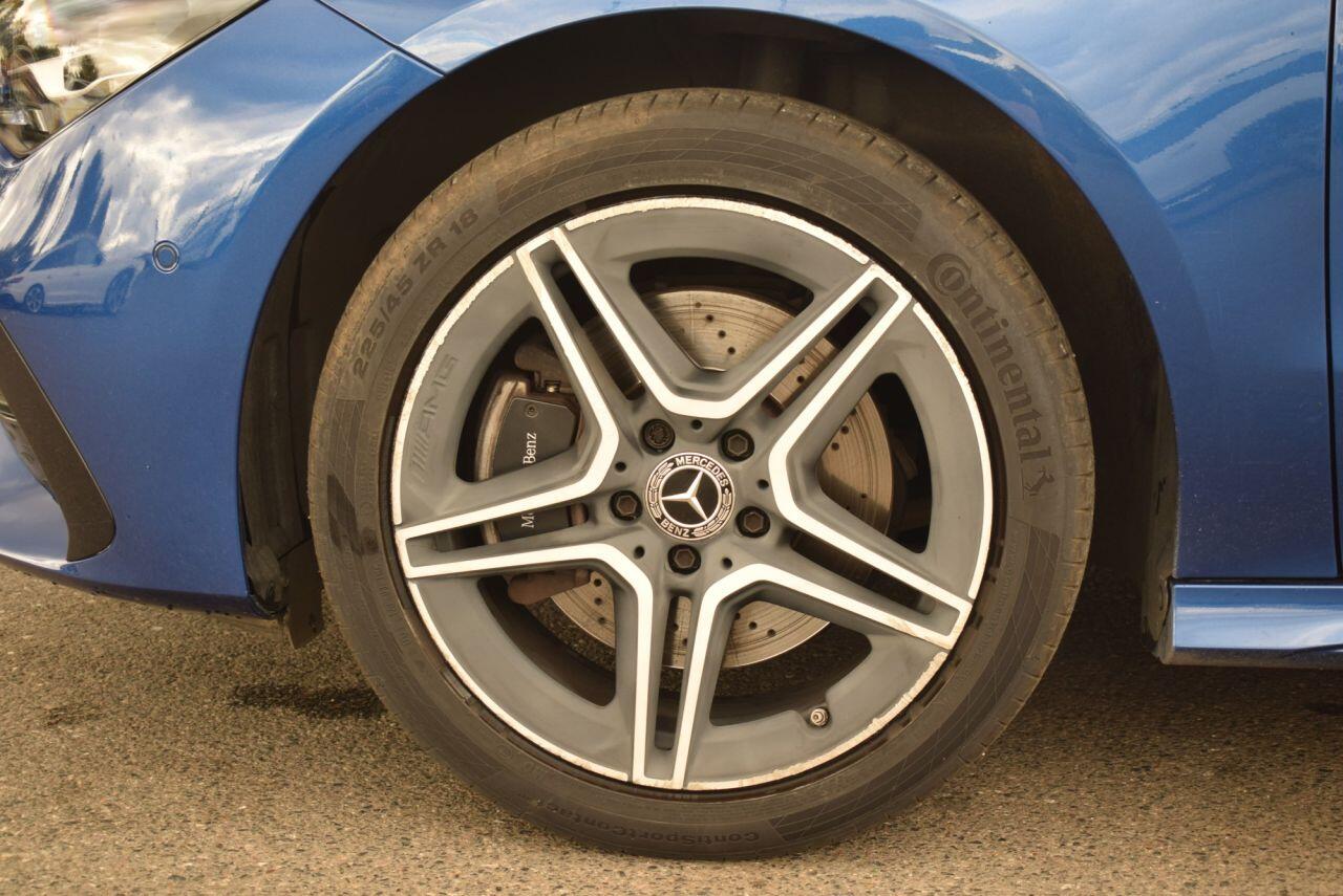 Mercedes-Benz Cla view 16