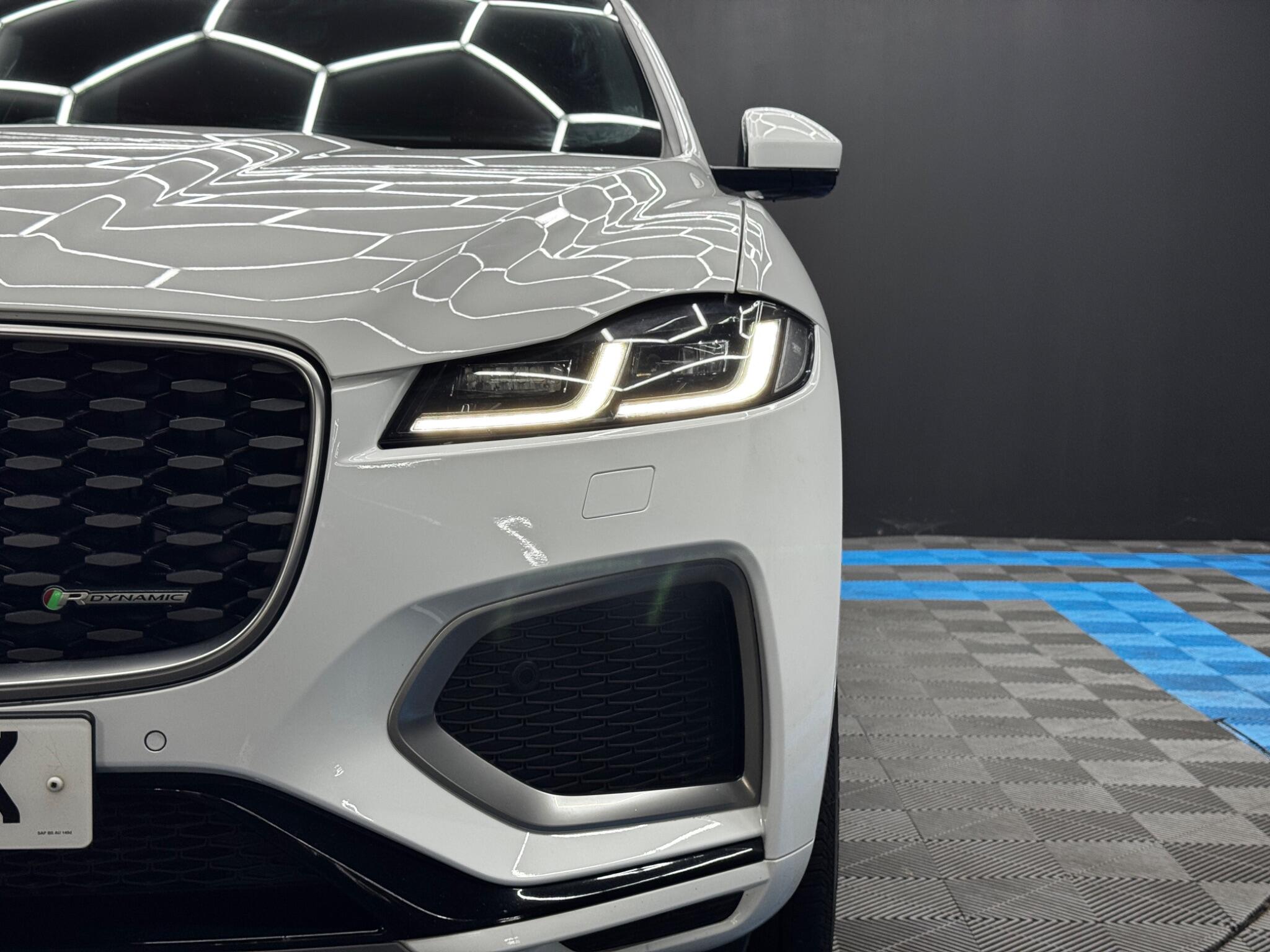 Jaguar F-Pace view 44