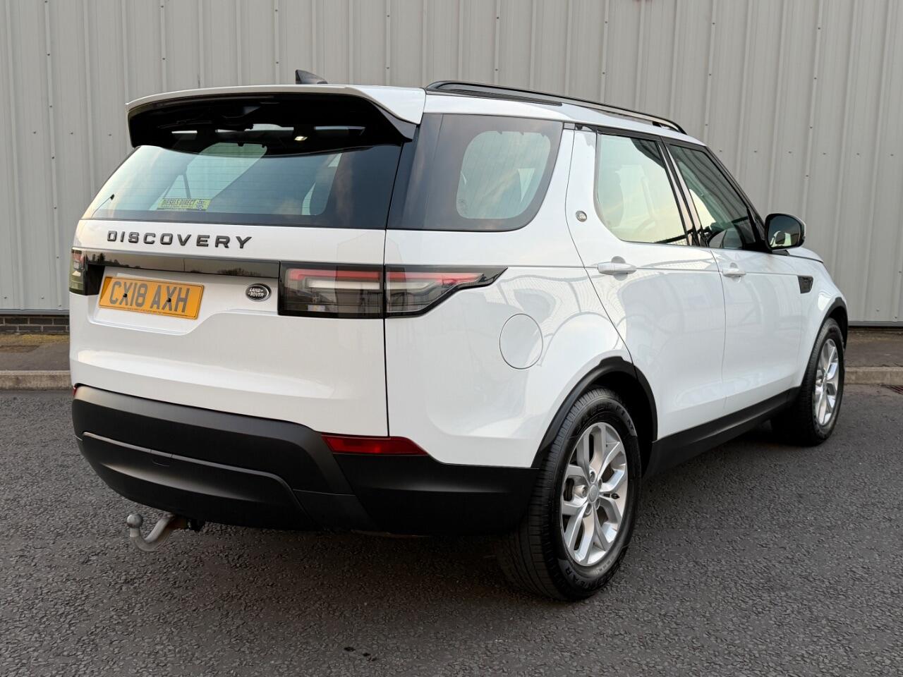 Land Rover Discovery view 6