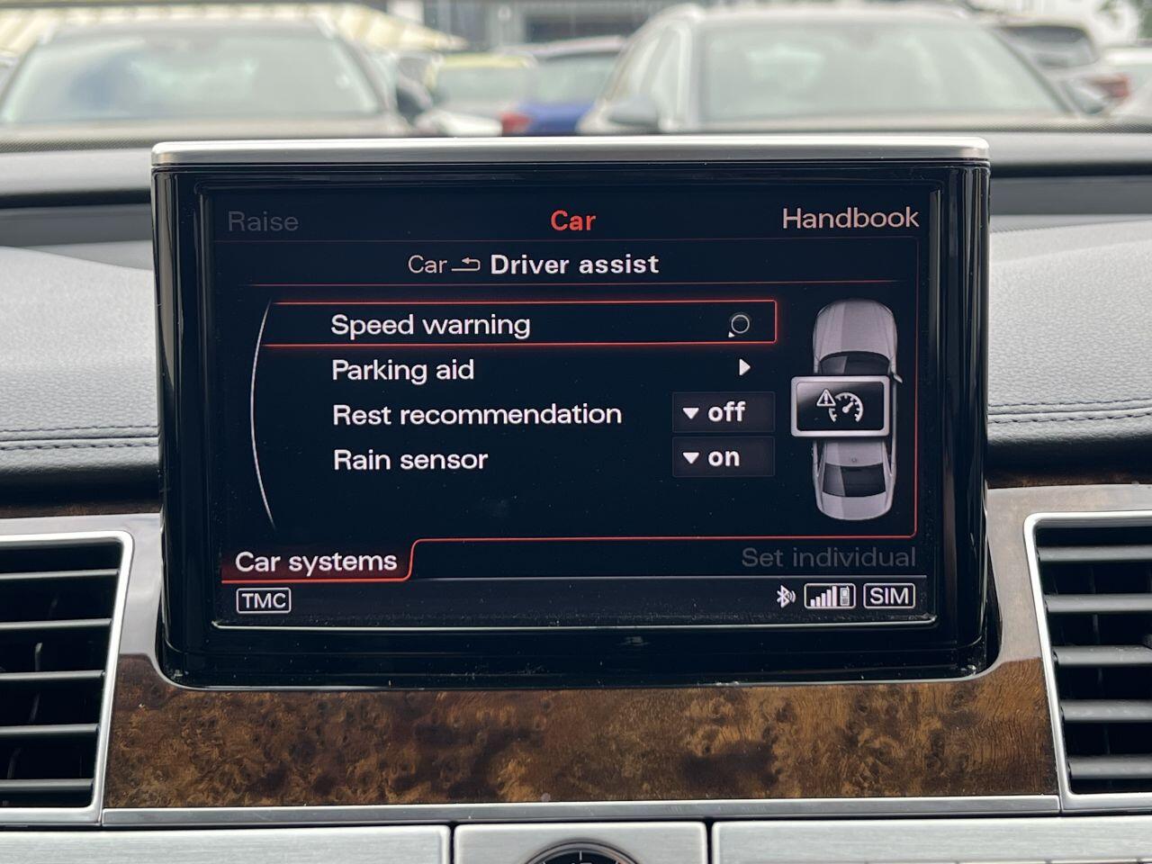 Audi A8 view 64