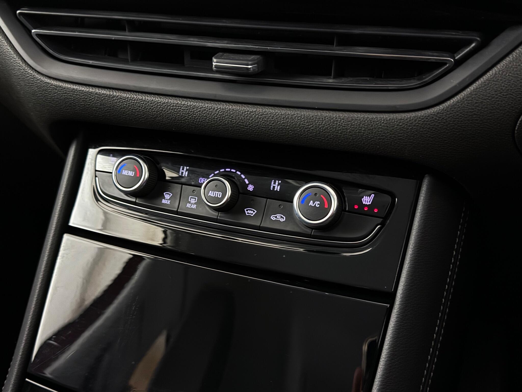 Vauxhall Grandland view 33
