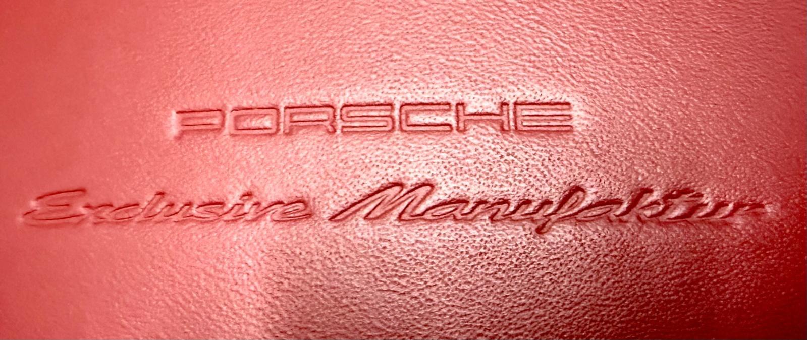 Porsche 911 view 20
