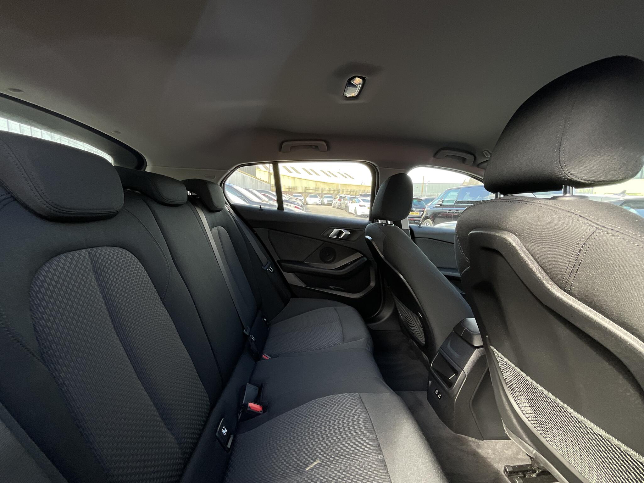 BMW 1 Series view 14