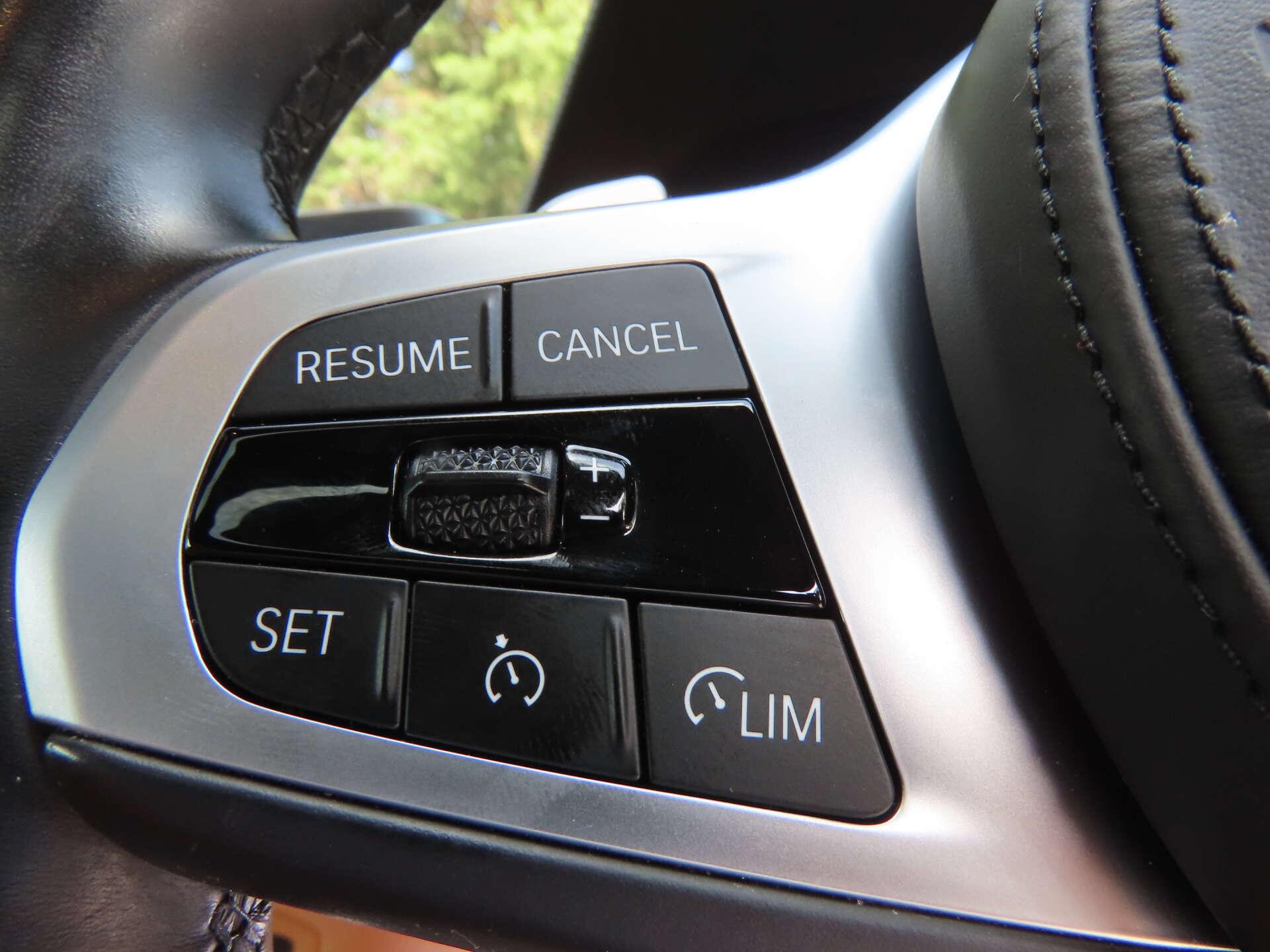BMW 4 Series view 14
