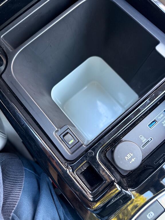 Land Rover Discovery view 50