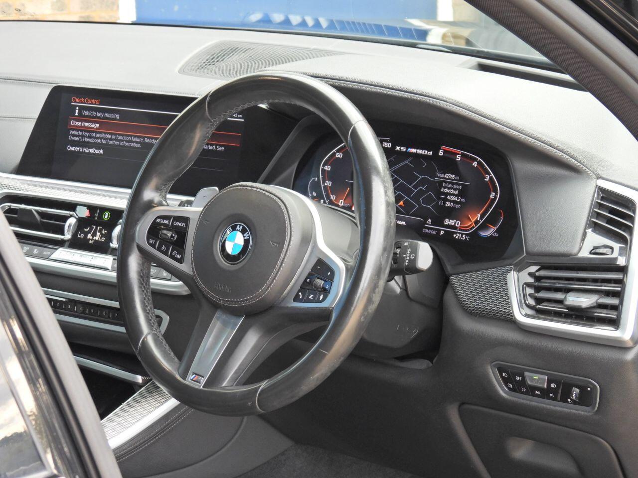 BMW X5 view 24