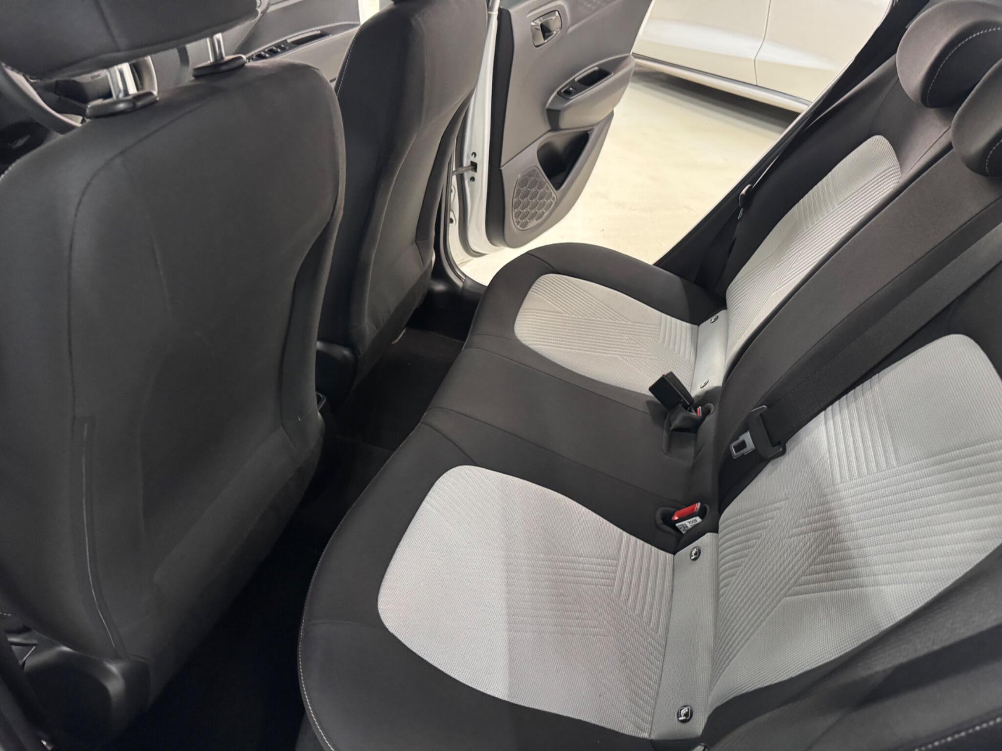 Hyundai I10 view 29