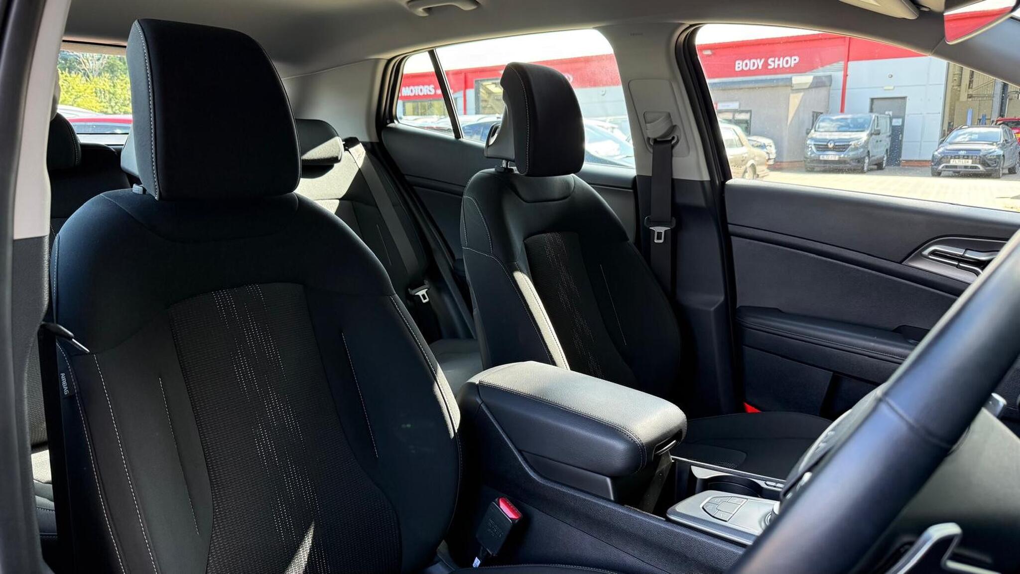 Kia Sportage view 23