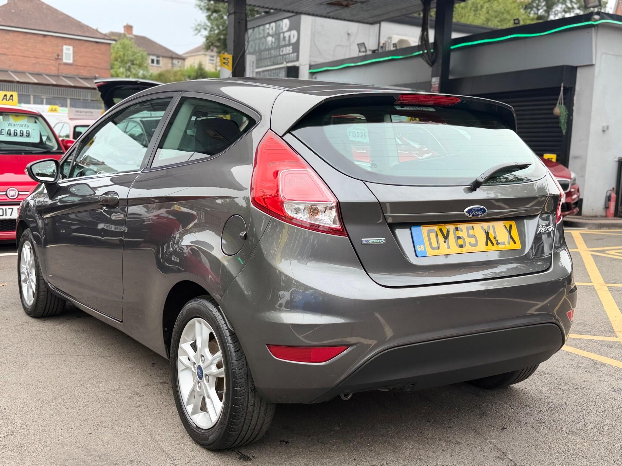 Ford Fiesta view 9