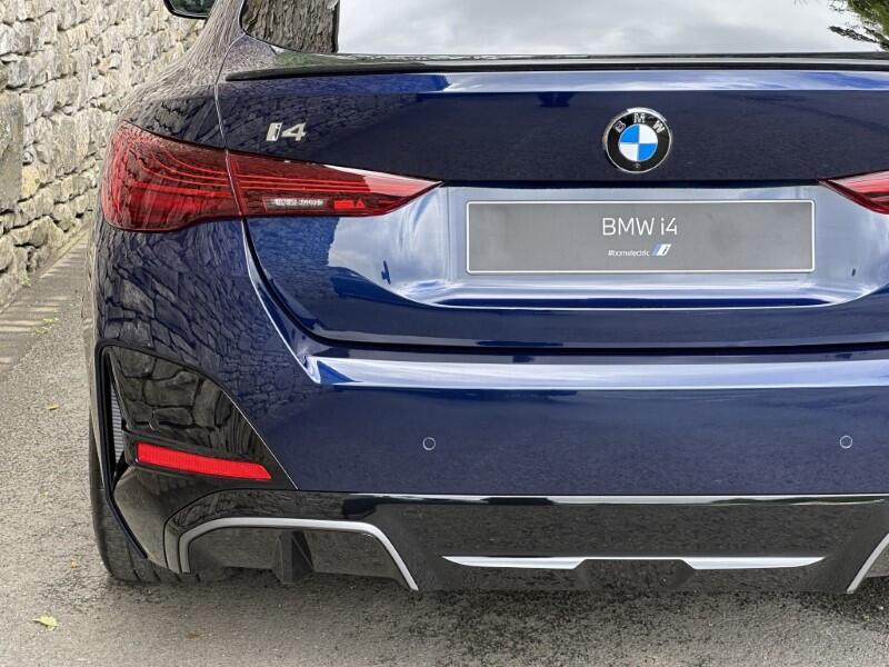 BMW i4 view 50