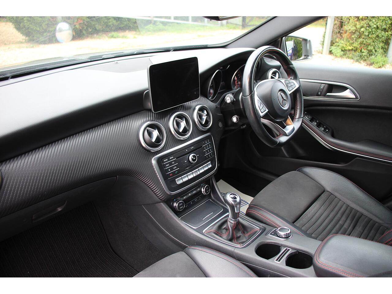 Mercedes-Benz A-Class view 12