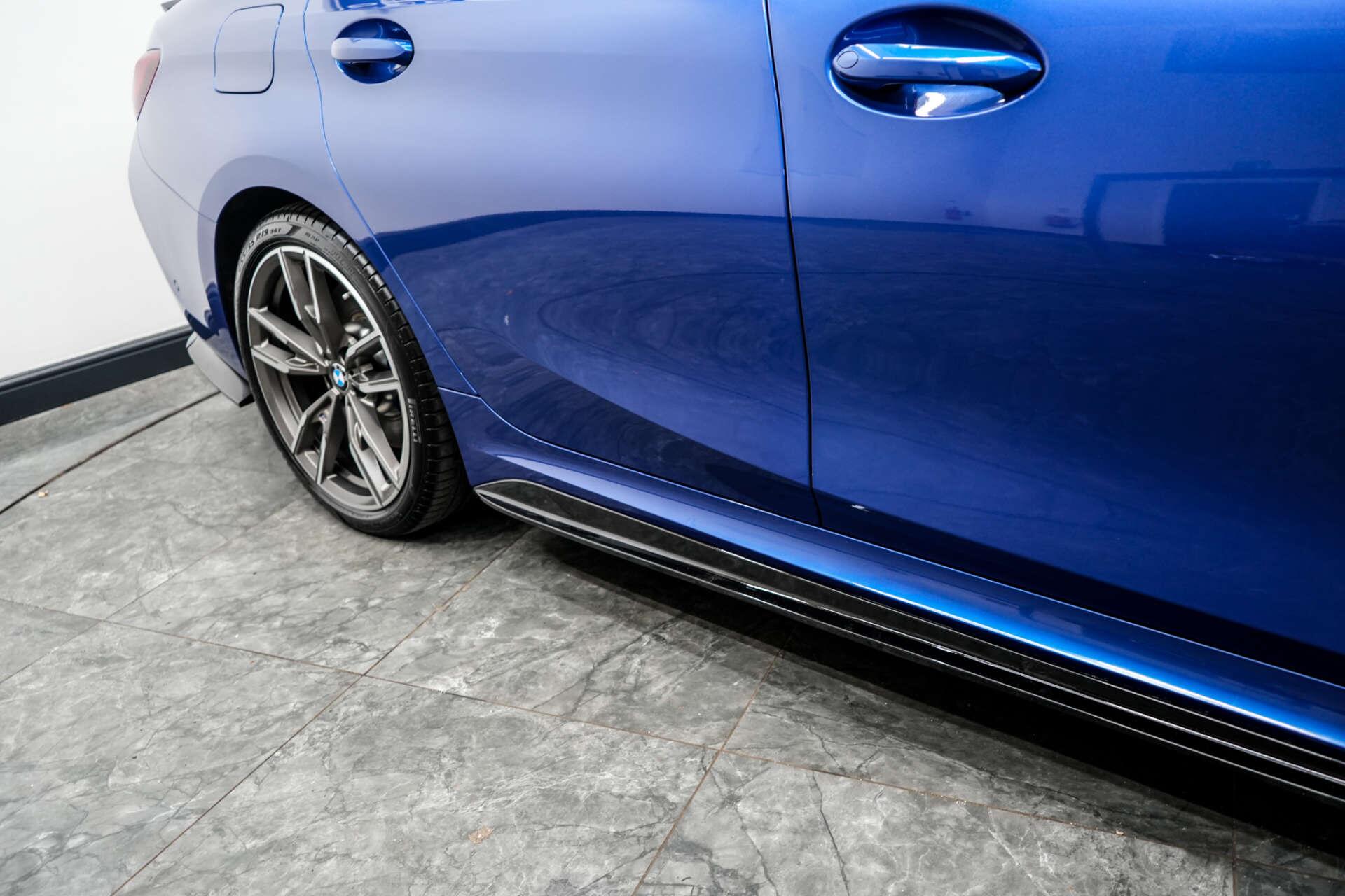 BMW 3 Series view 10
