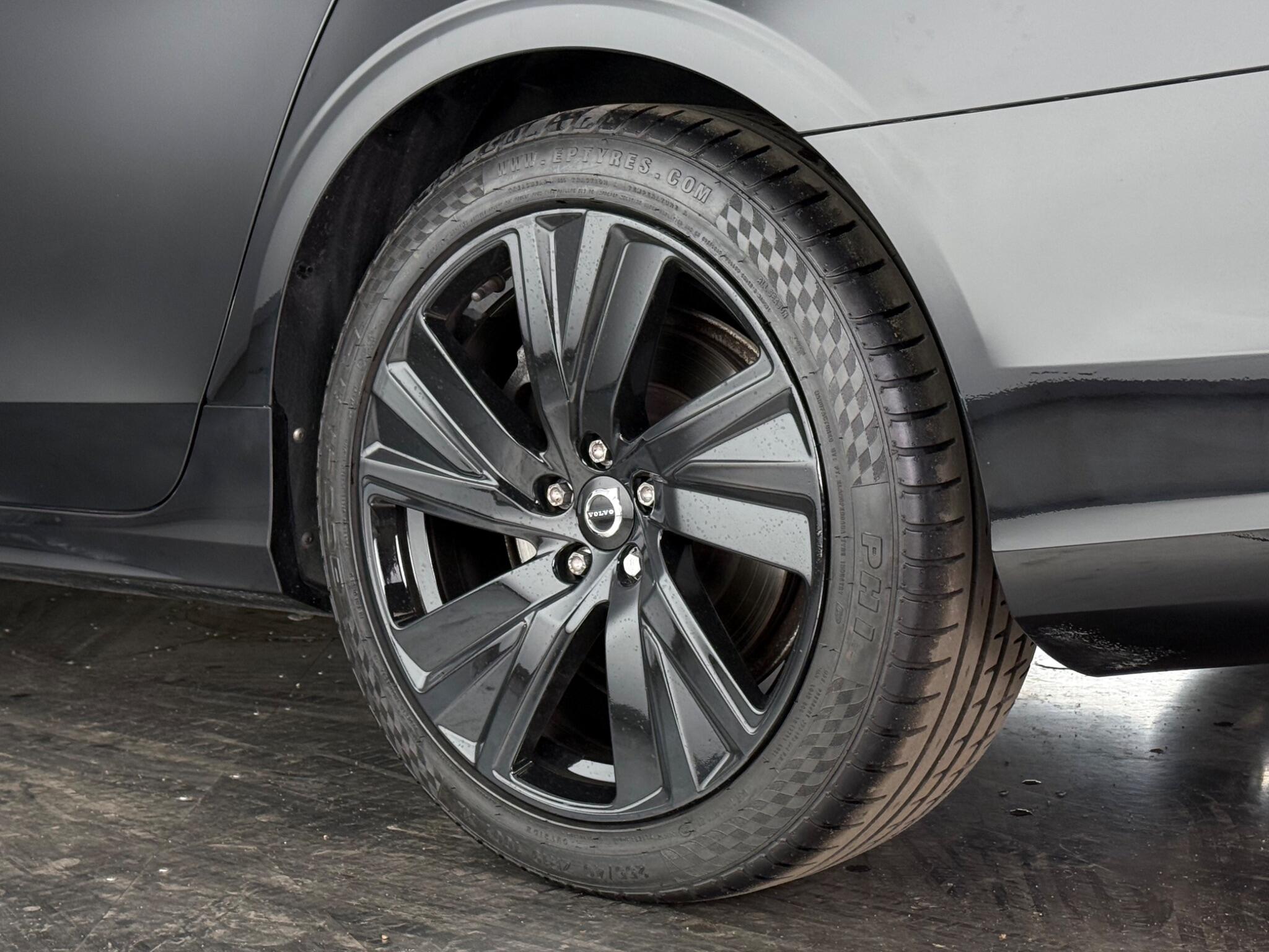Volvo S90 view 12