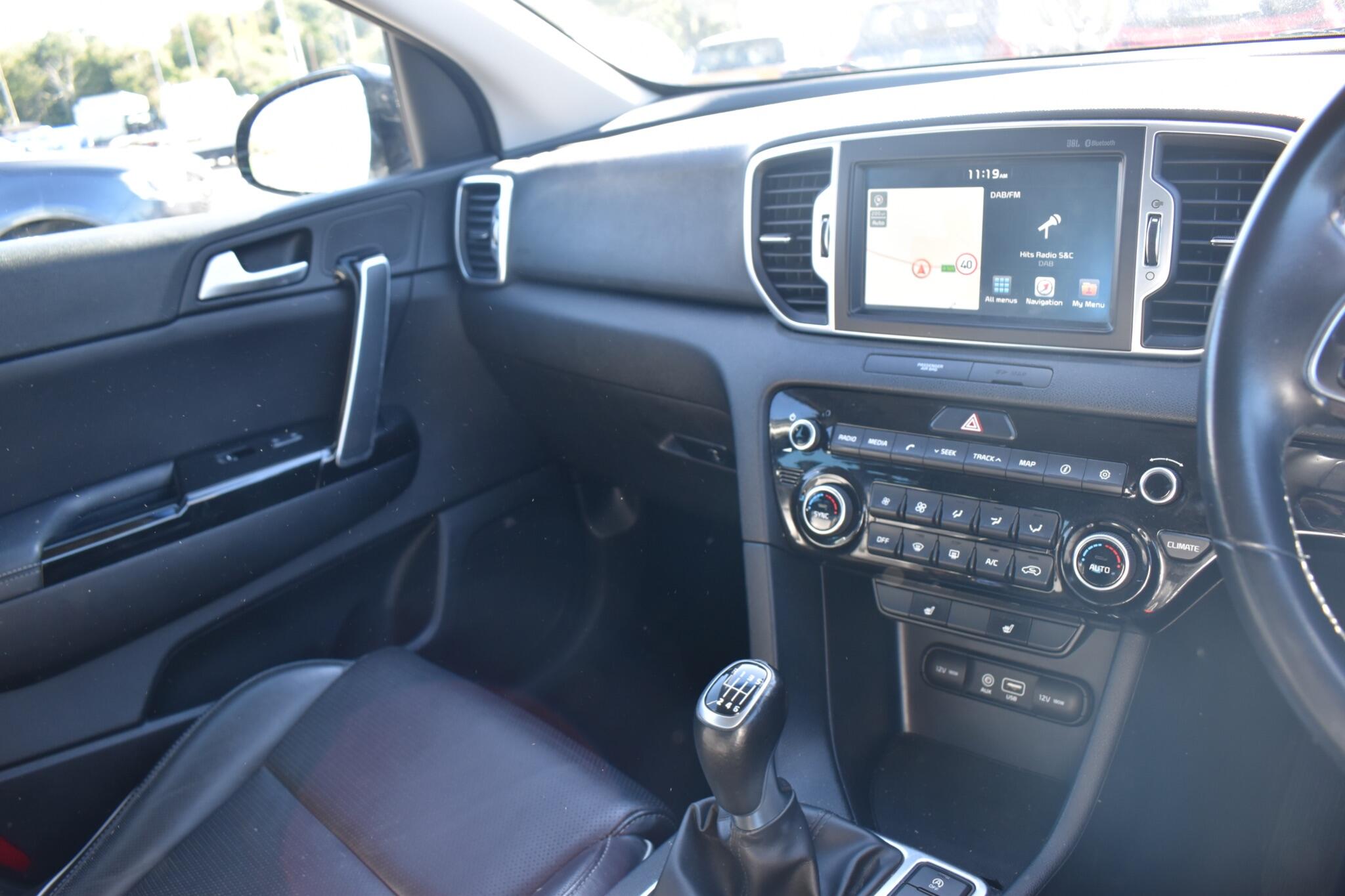 Sportage - 1.7 CRDi 3 Euro 6 (s/s) 5dr - Image 20