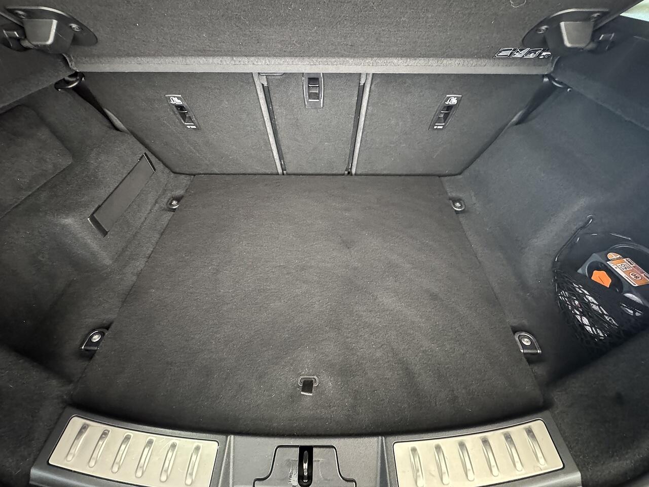 Land Rover Range Rover Evoque view 10