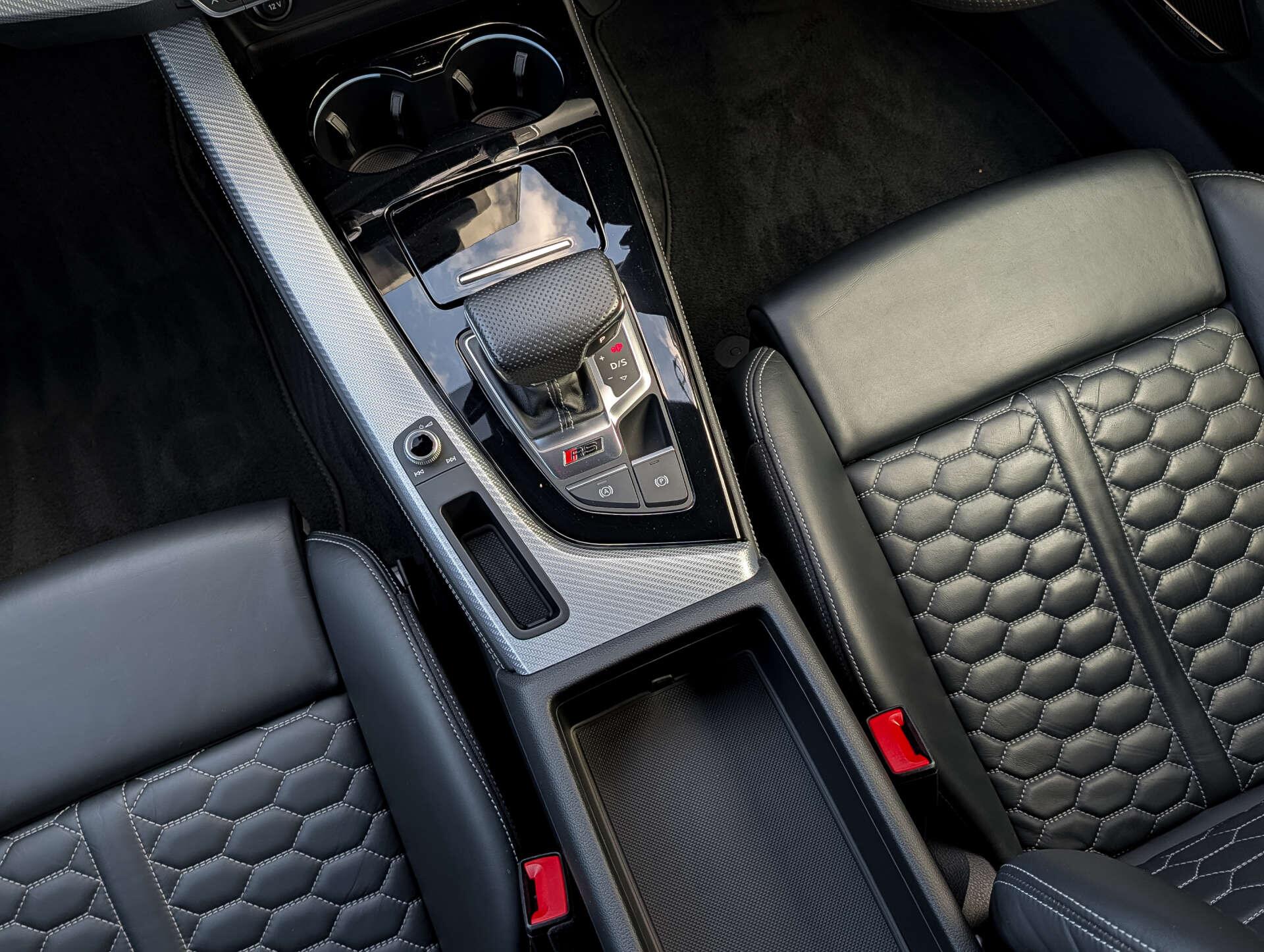 Audi RS4 view 42