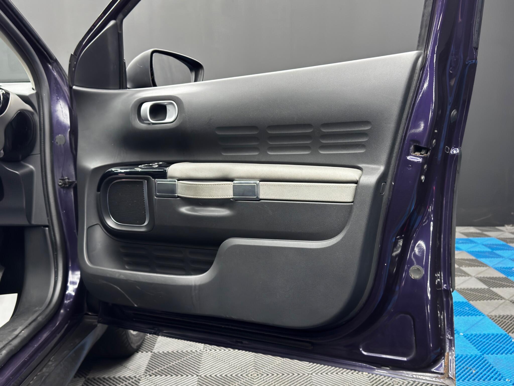 Citroen C4 Cactus view 35