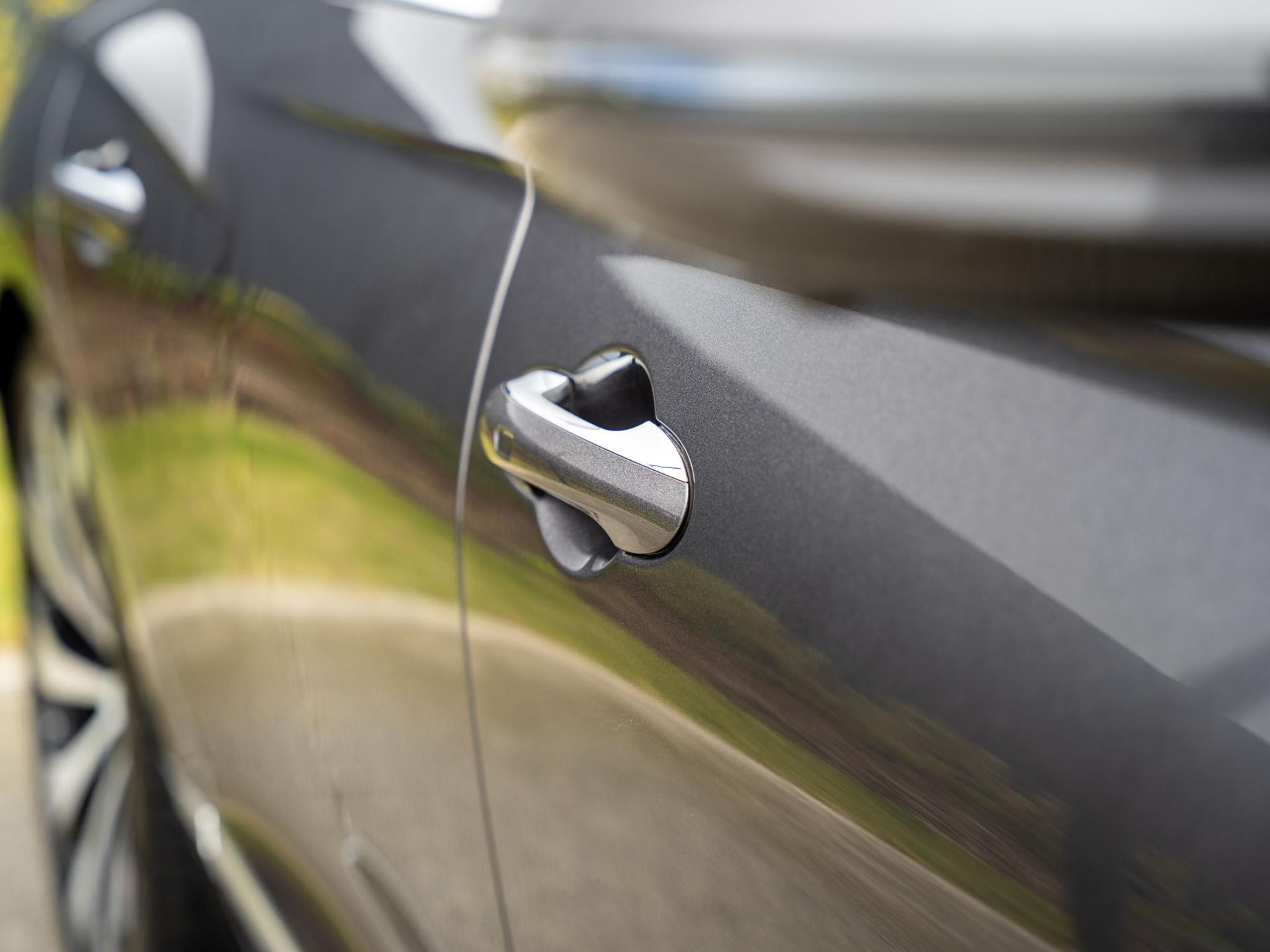 Bentley Flying Spur view 9