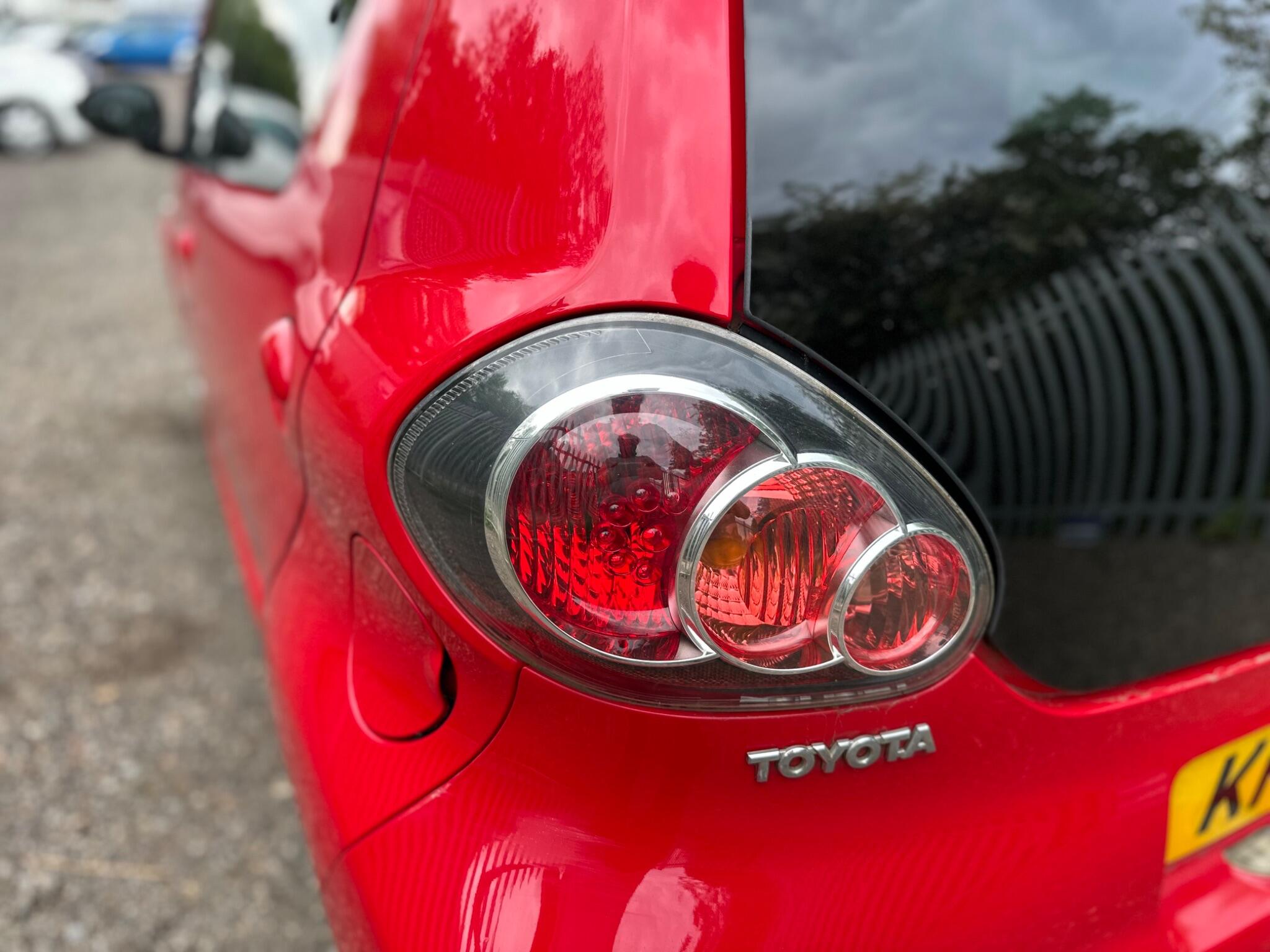 2014 Toyota AYGO image 30