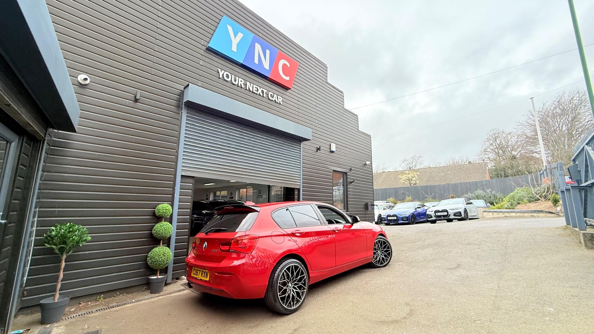 BMW 1 Series view 20