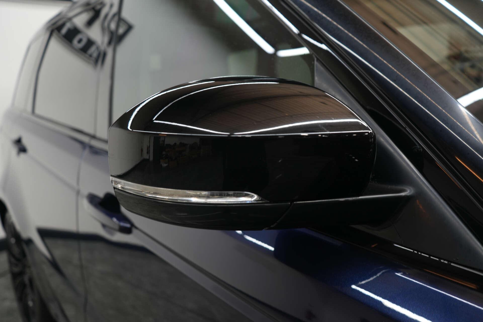 Land Rover Range Rover Sport view 10