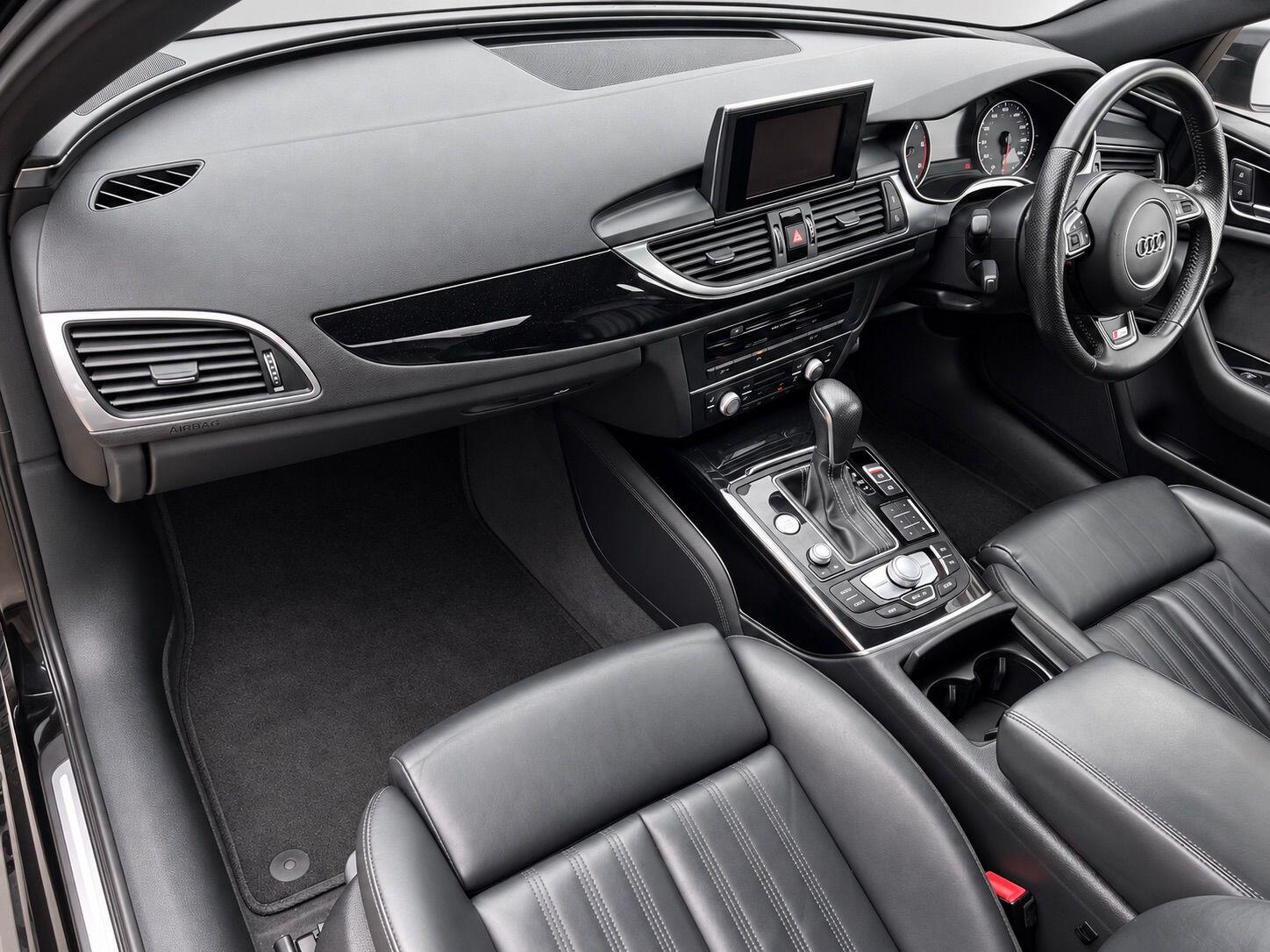 Audi A6 view 35