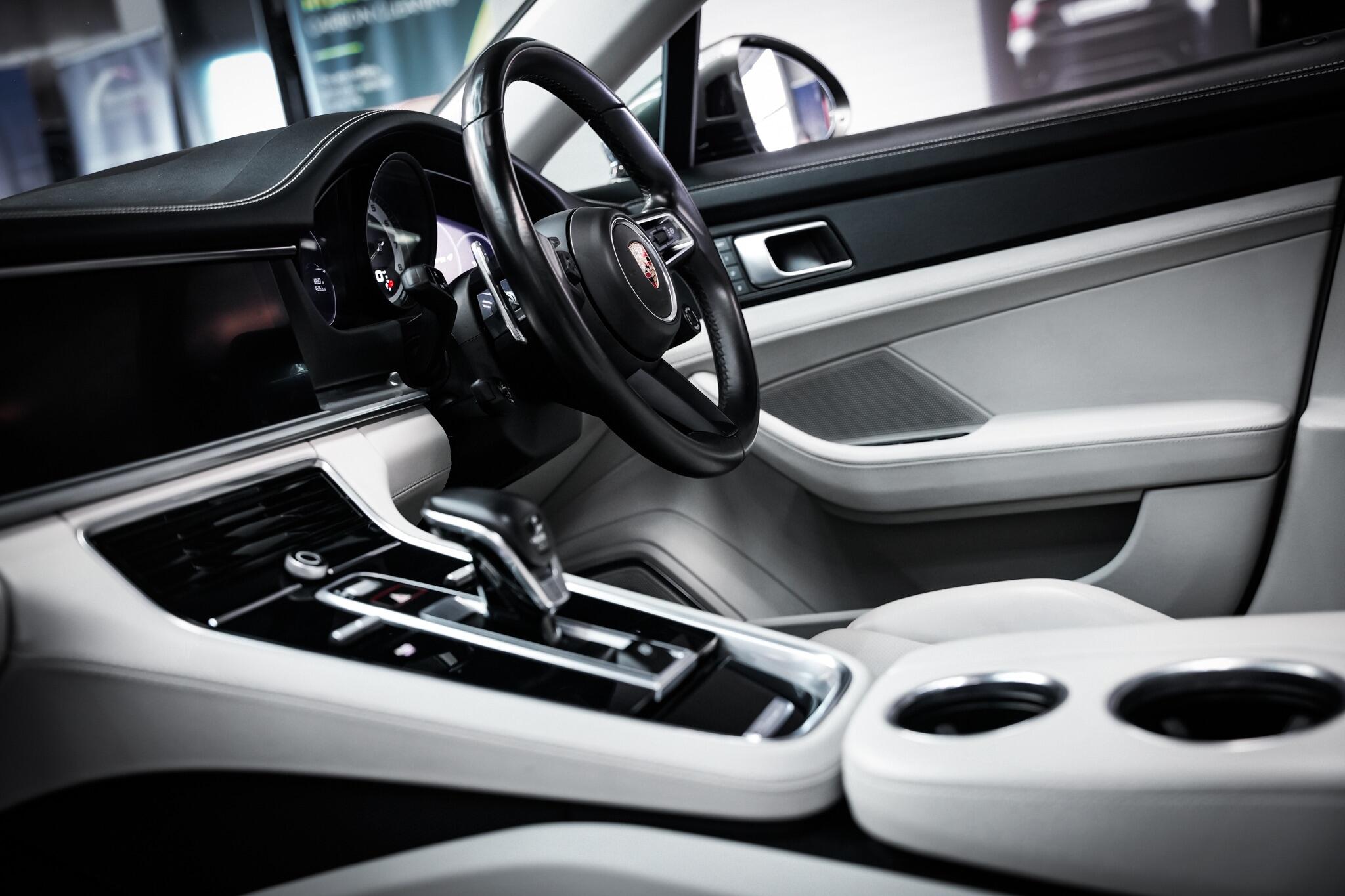Porsche Panamera view 3