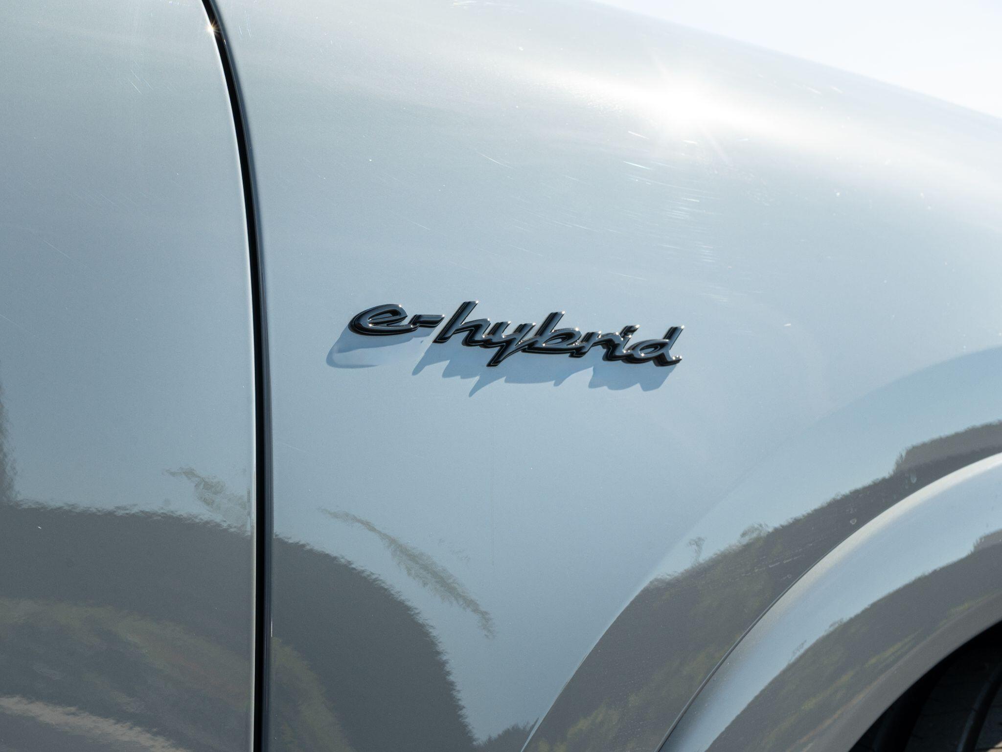 Porsche Cayenne view 10