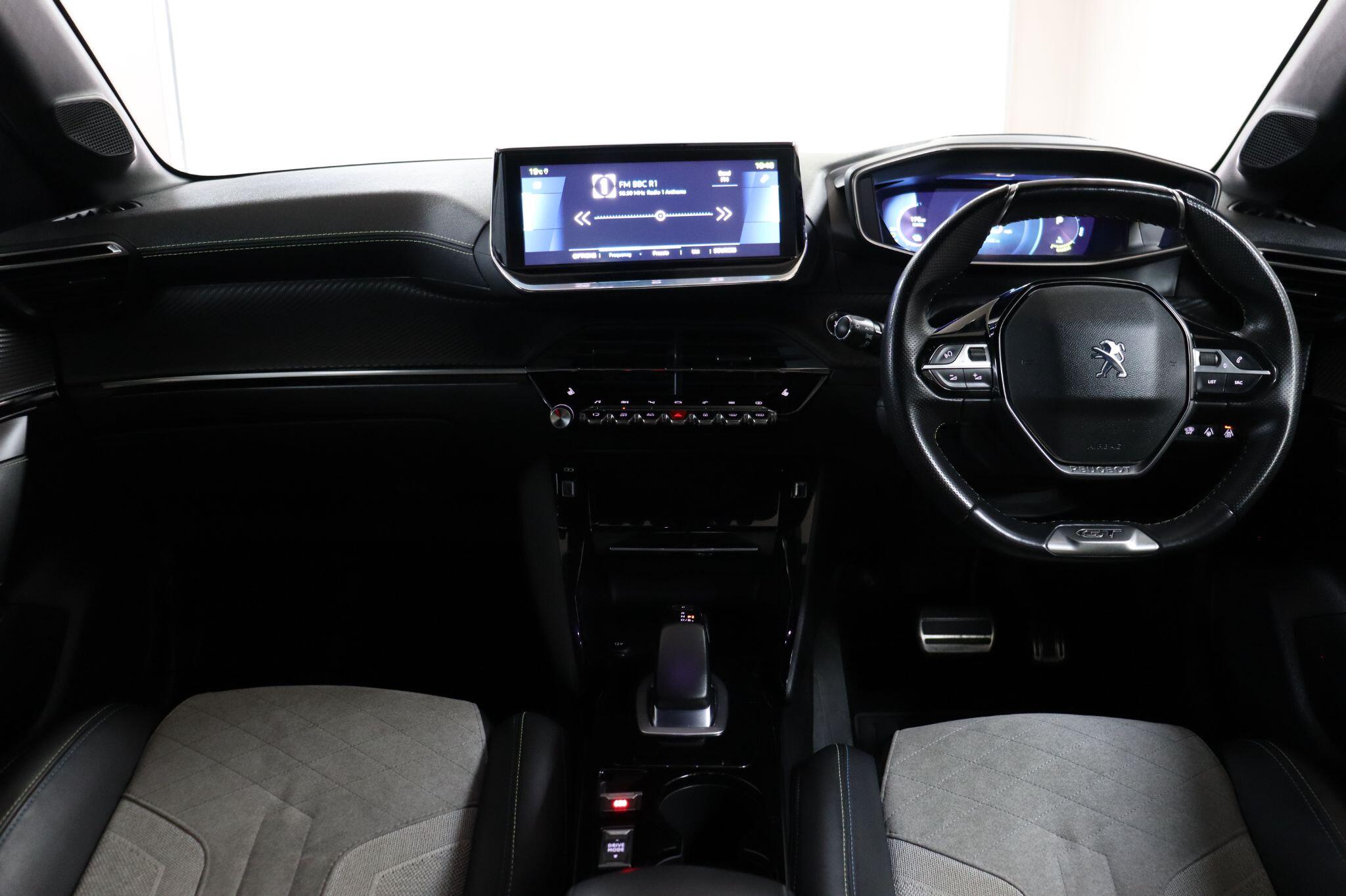 Peugeot E-208 view 43