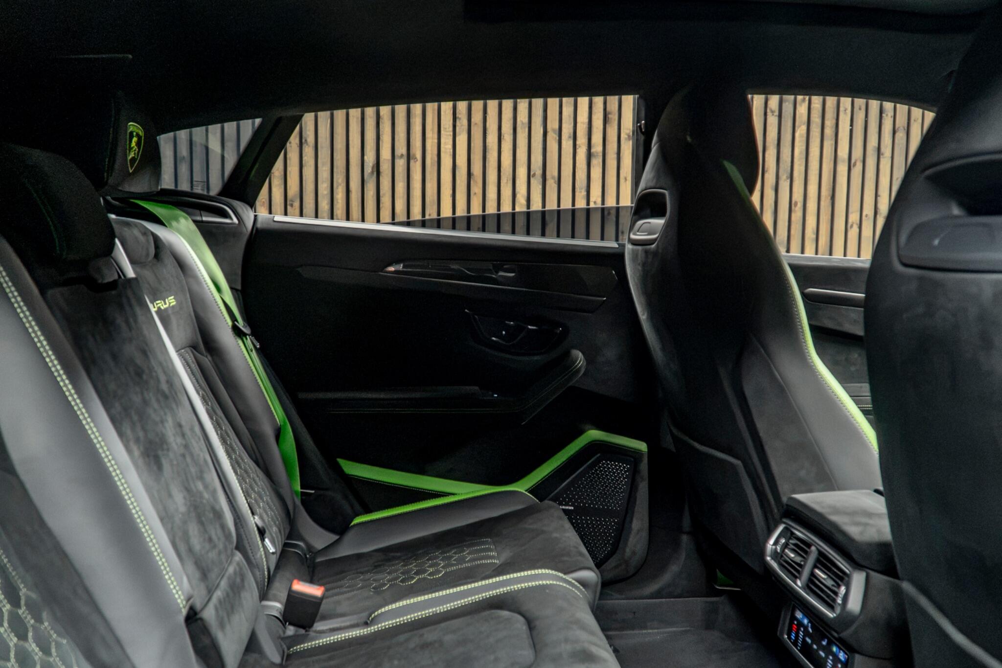 Lamborghini Urus view 46
