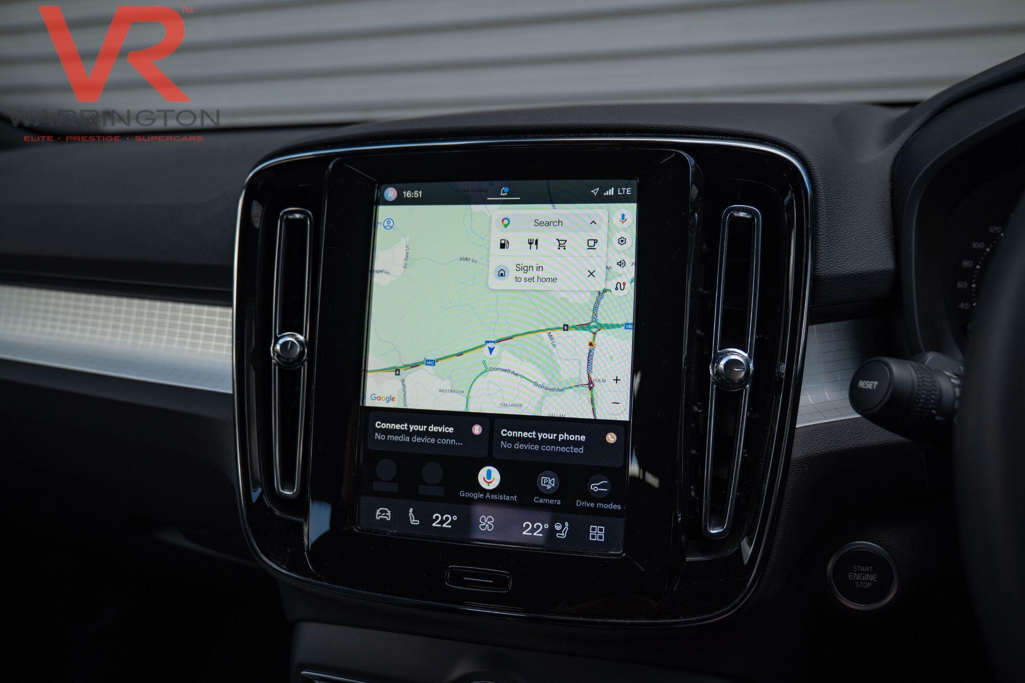 Volvo XC40 view 28